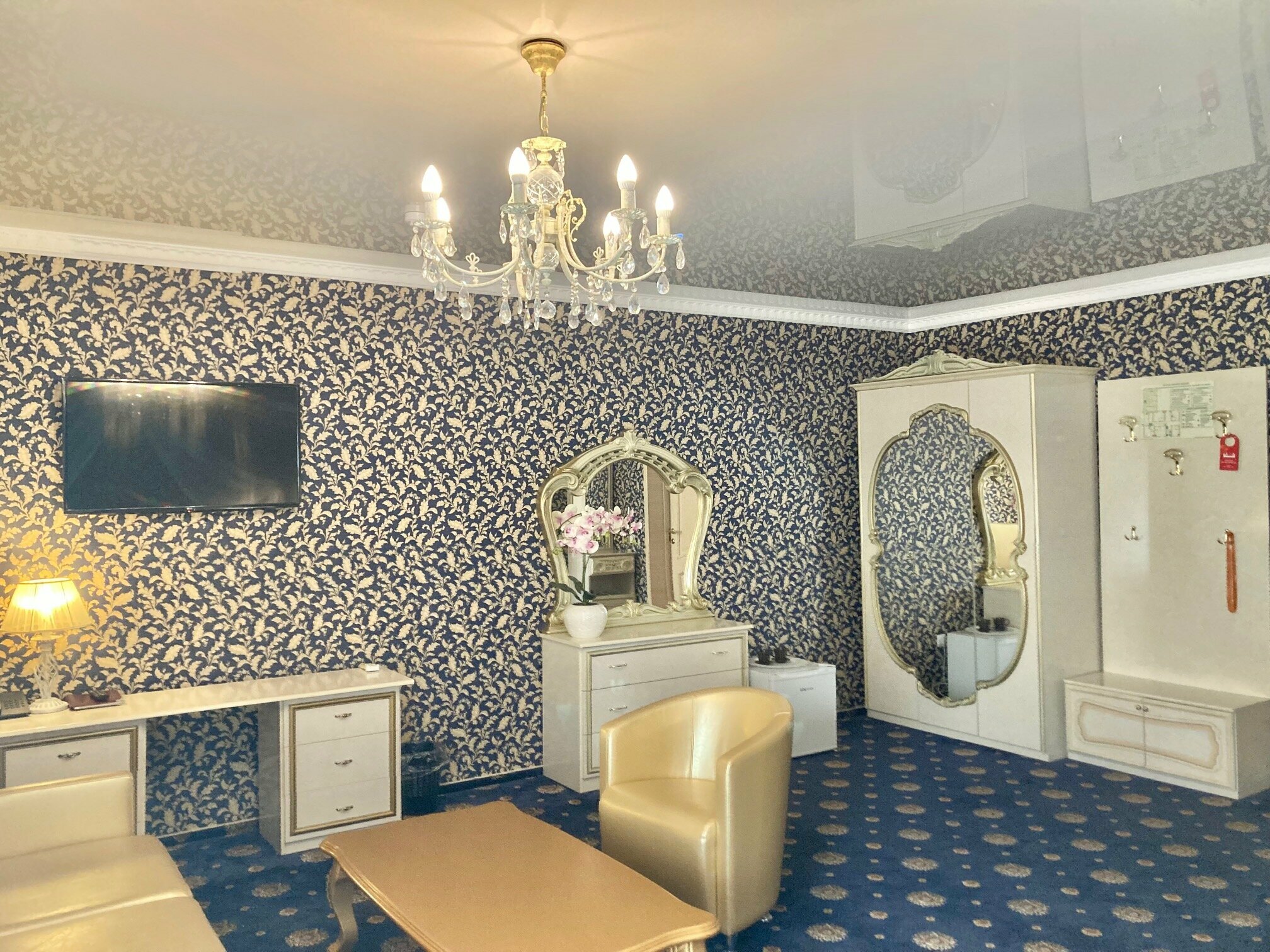 Номер-студия Делюкс