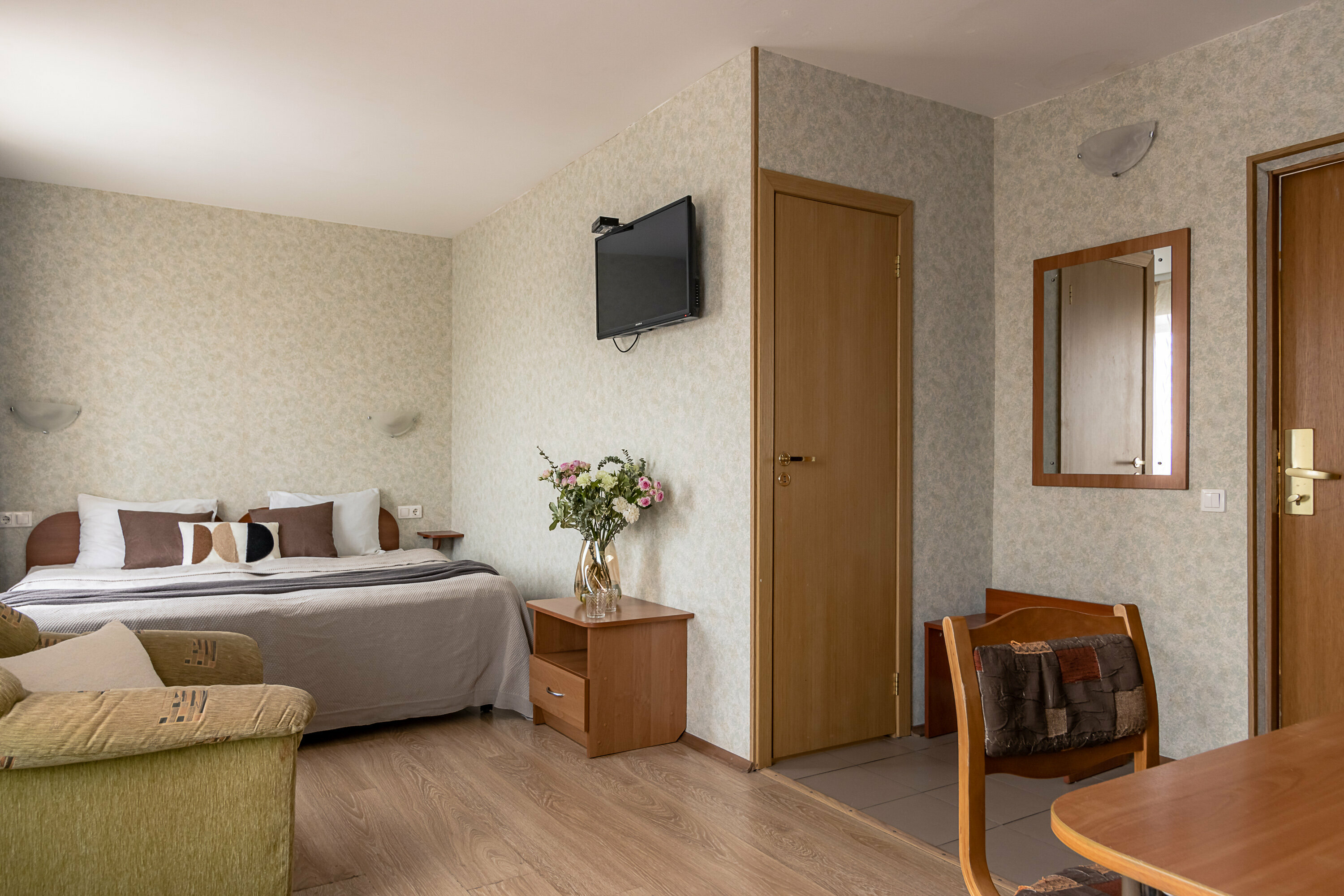 Семейный двухкомнатный номер