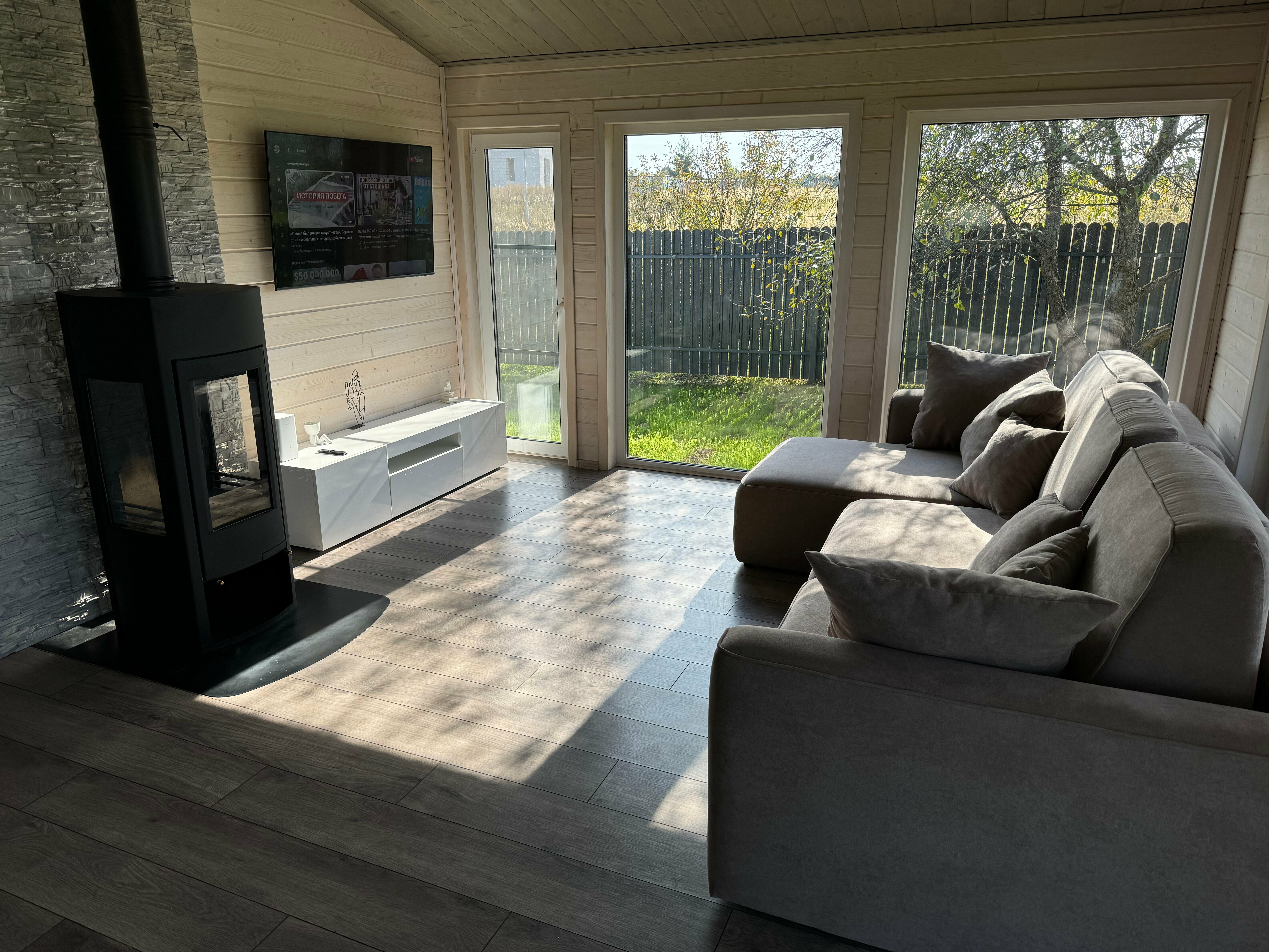 Коттедж с видом на лес