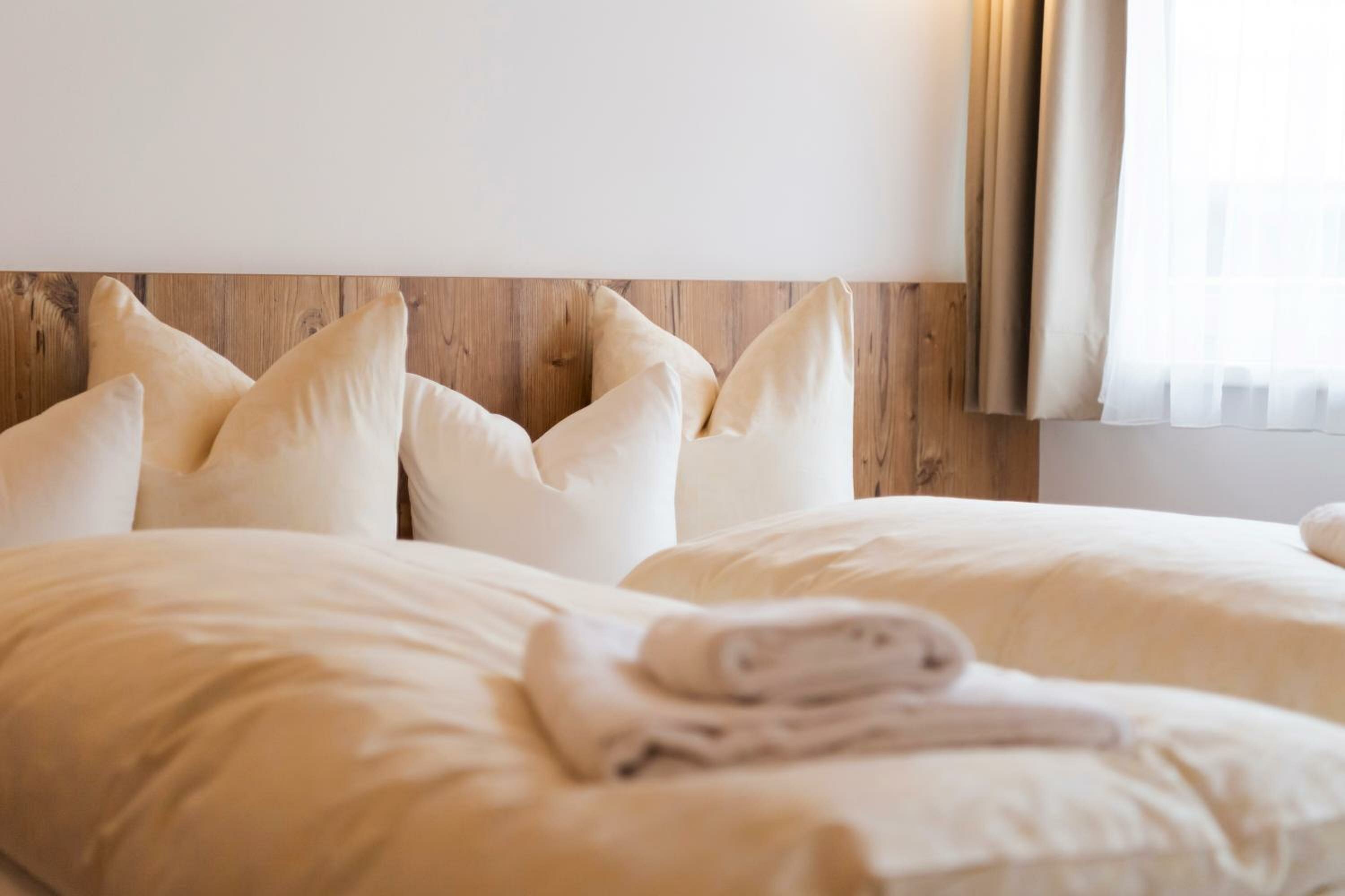 Family Room (3 Adults)