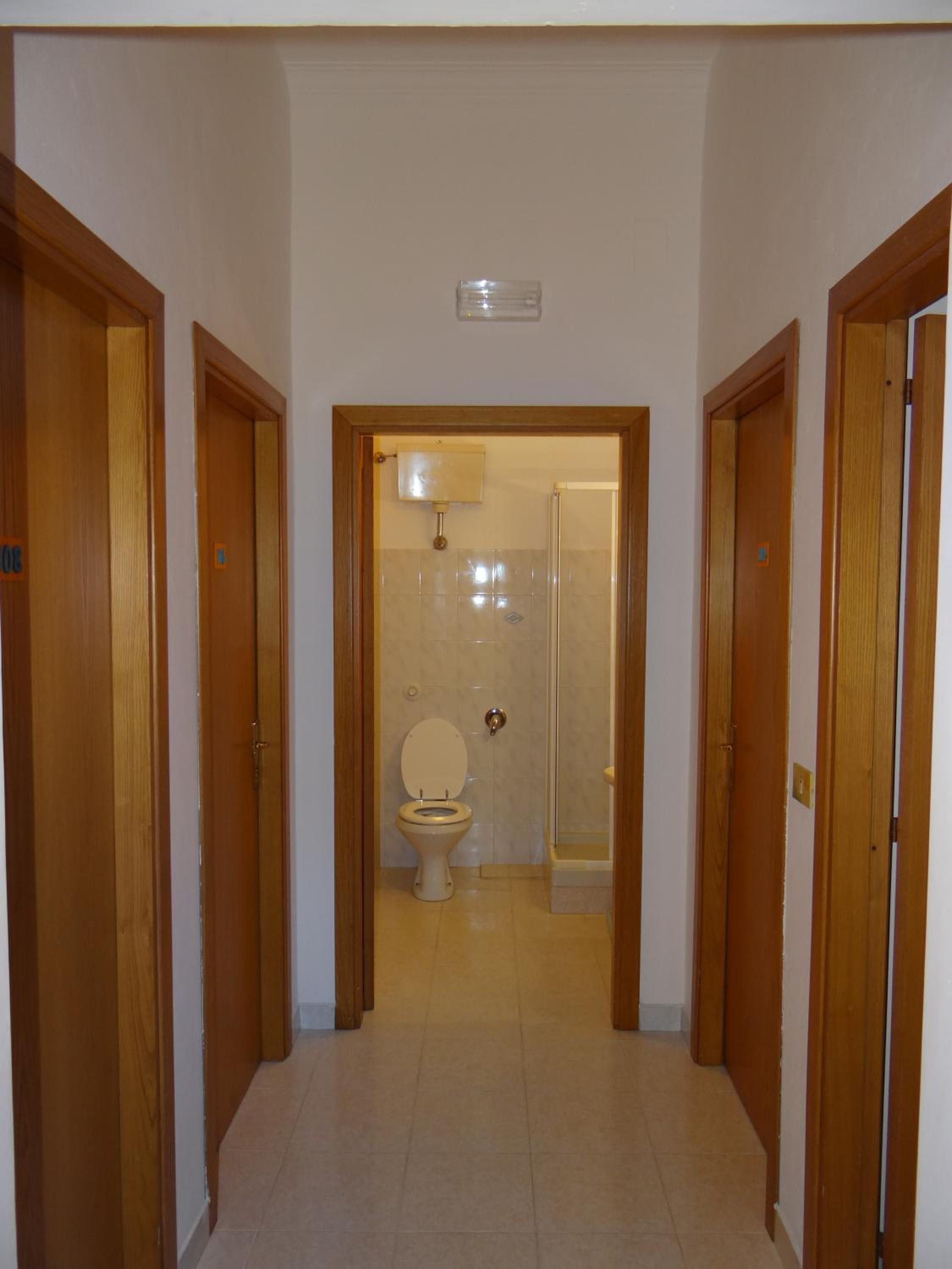 Single Room with Shared Bathroom