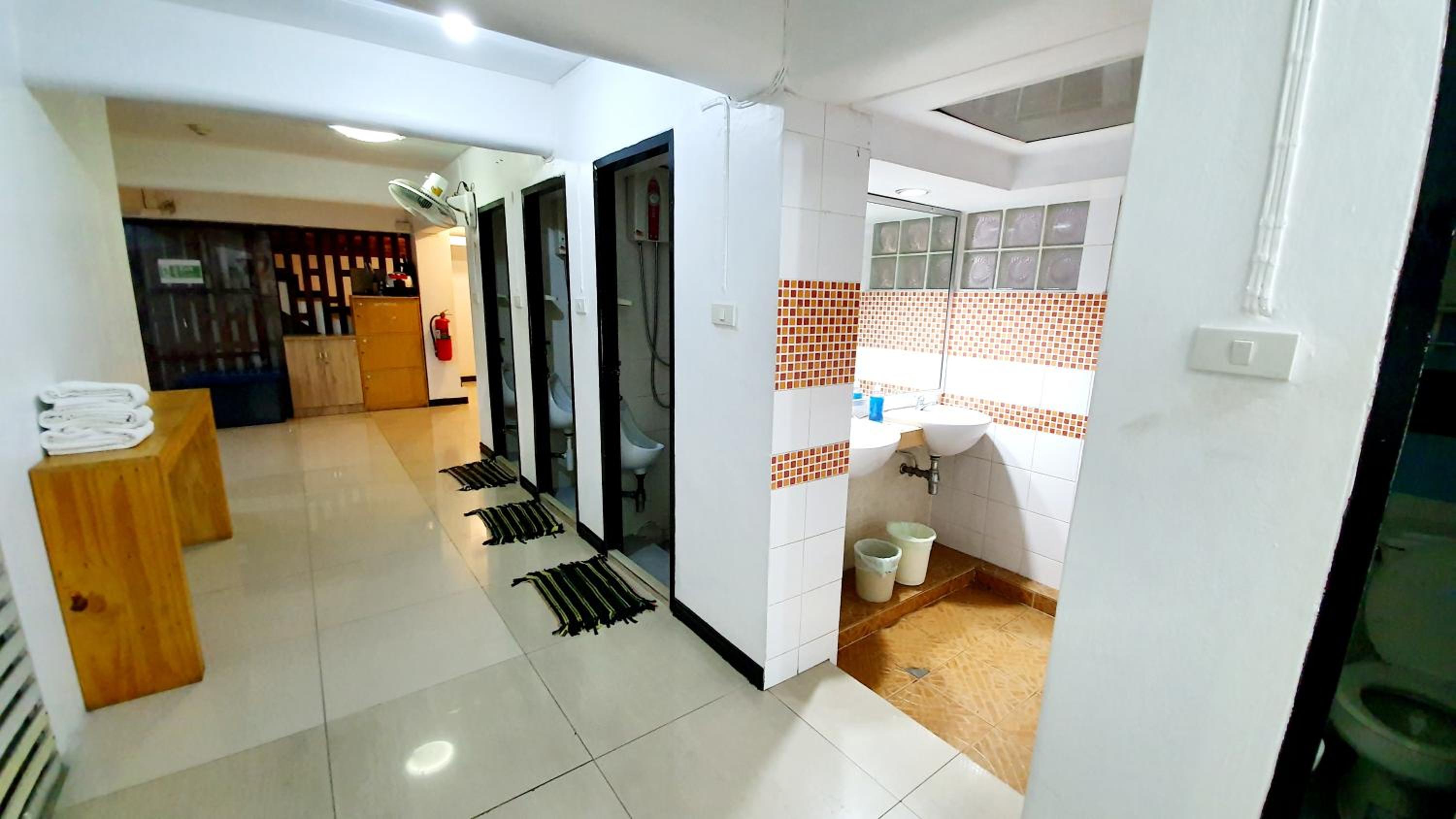 Single Room with Shared Bathroom