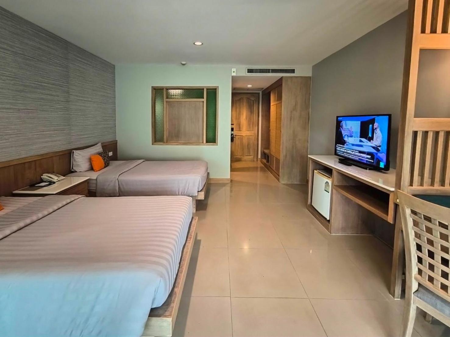 Deluxe Double or Twin Room with Garden View