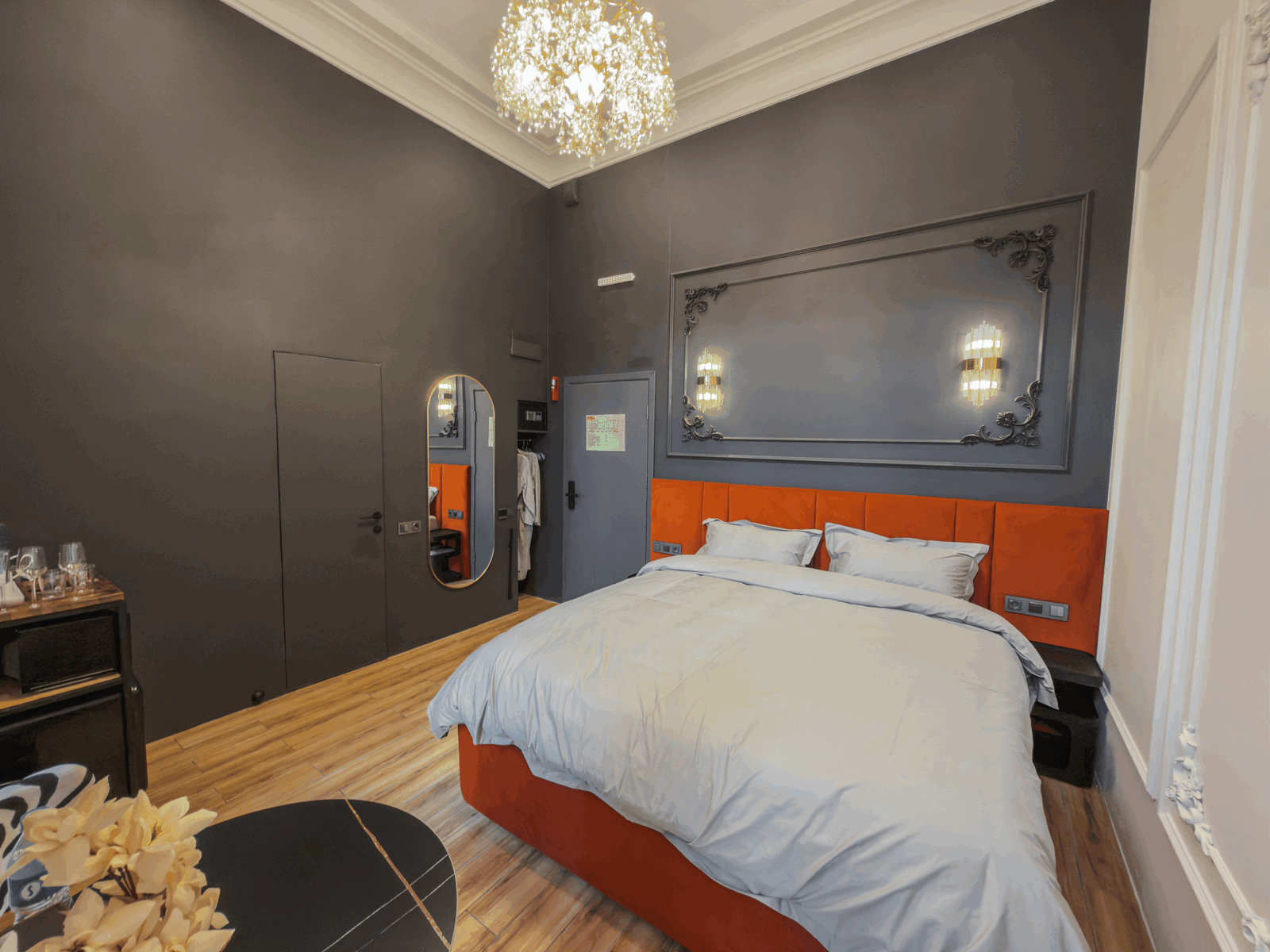 Улучшенный номер с кроватью размера «king-size»