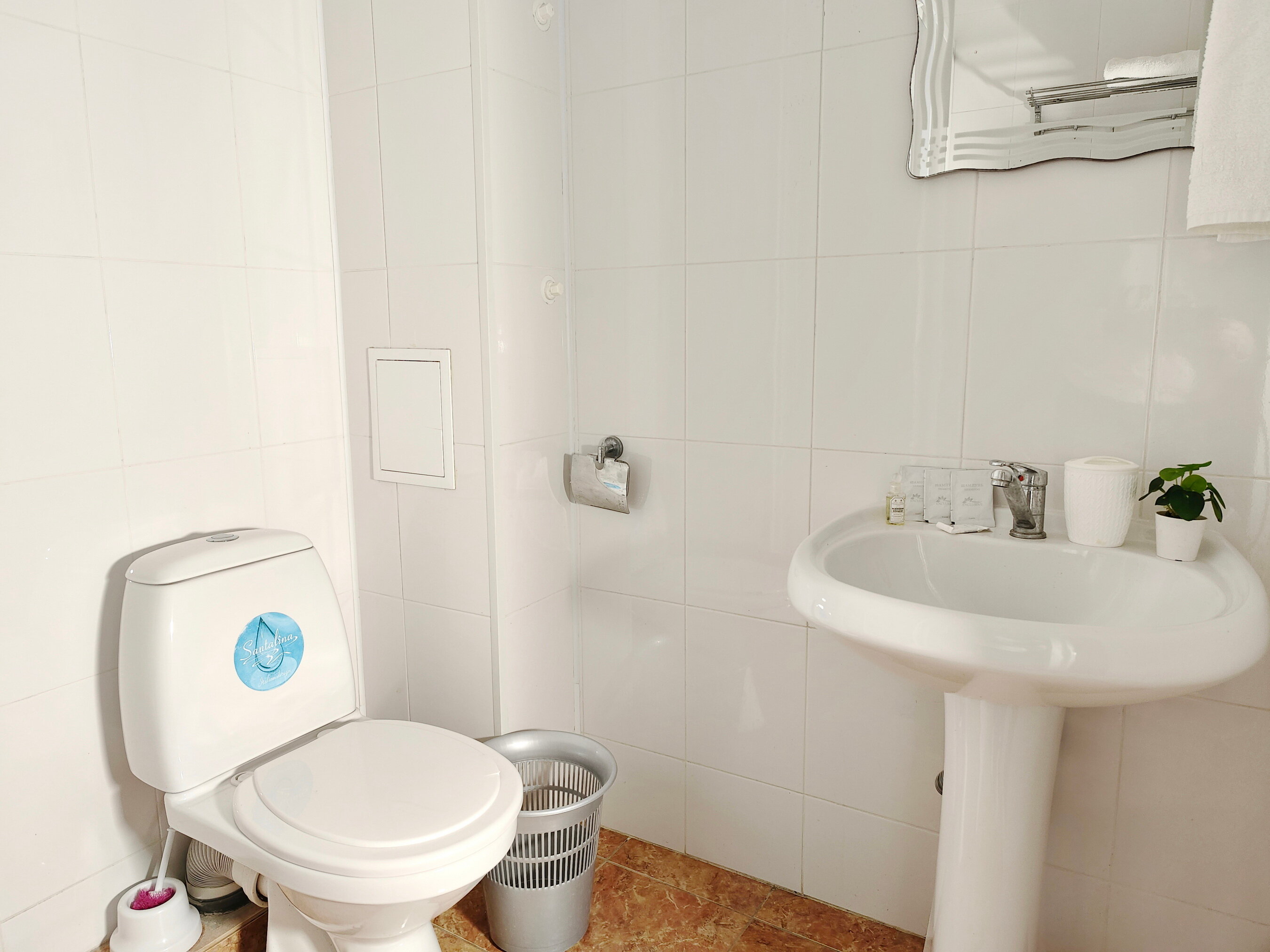 Трехместный номер с видом на бассейн