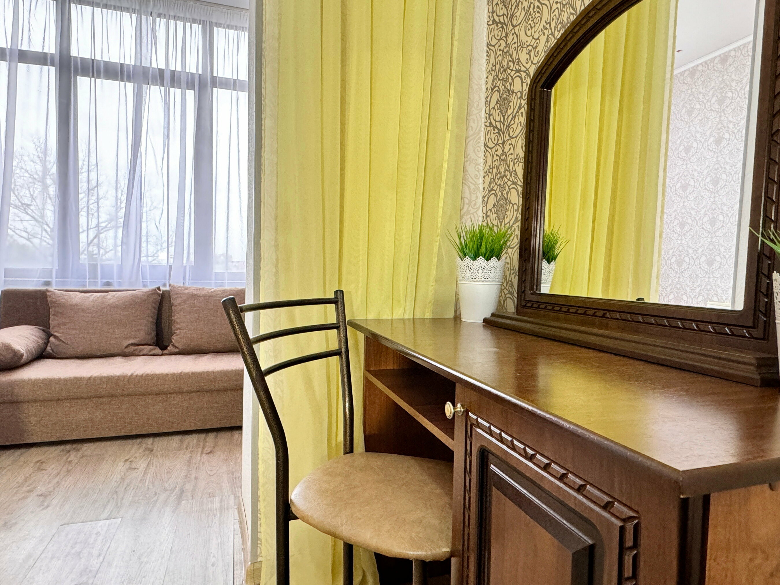 Четырехместный номер с балконом