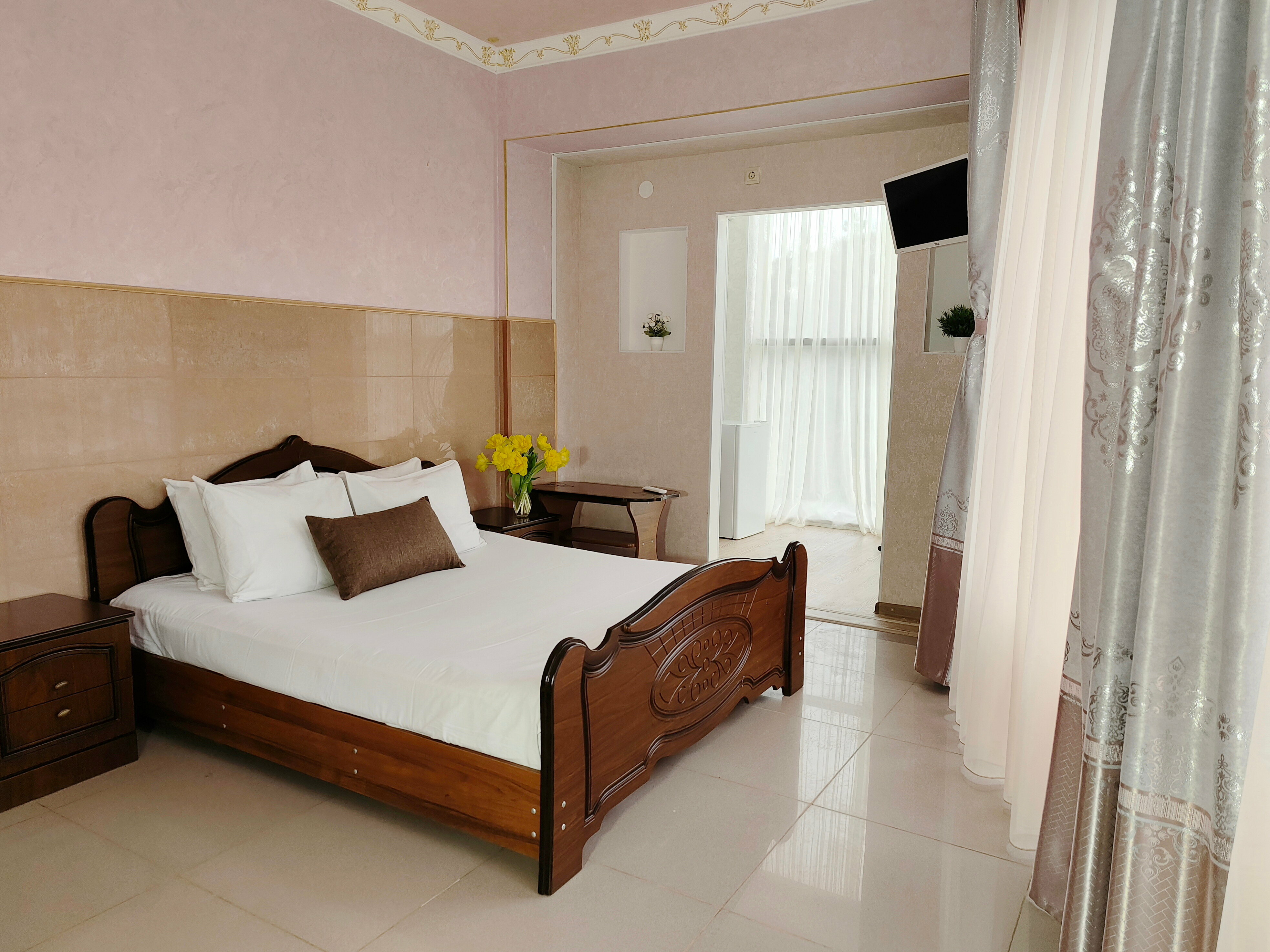 Улучшенный двухместный номер с 1 кроватью