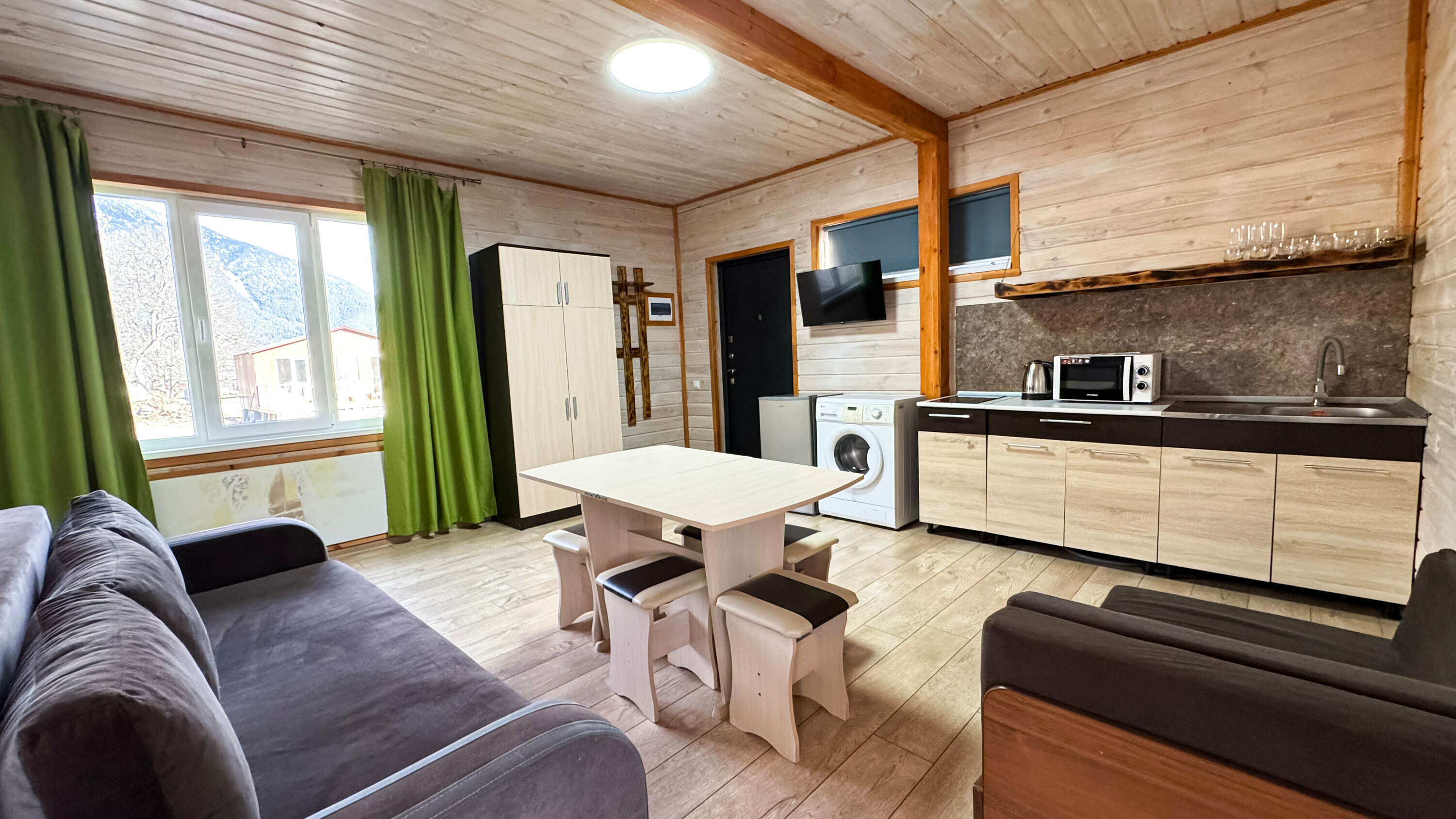 Апартаменты с видом на горы