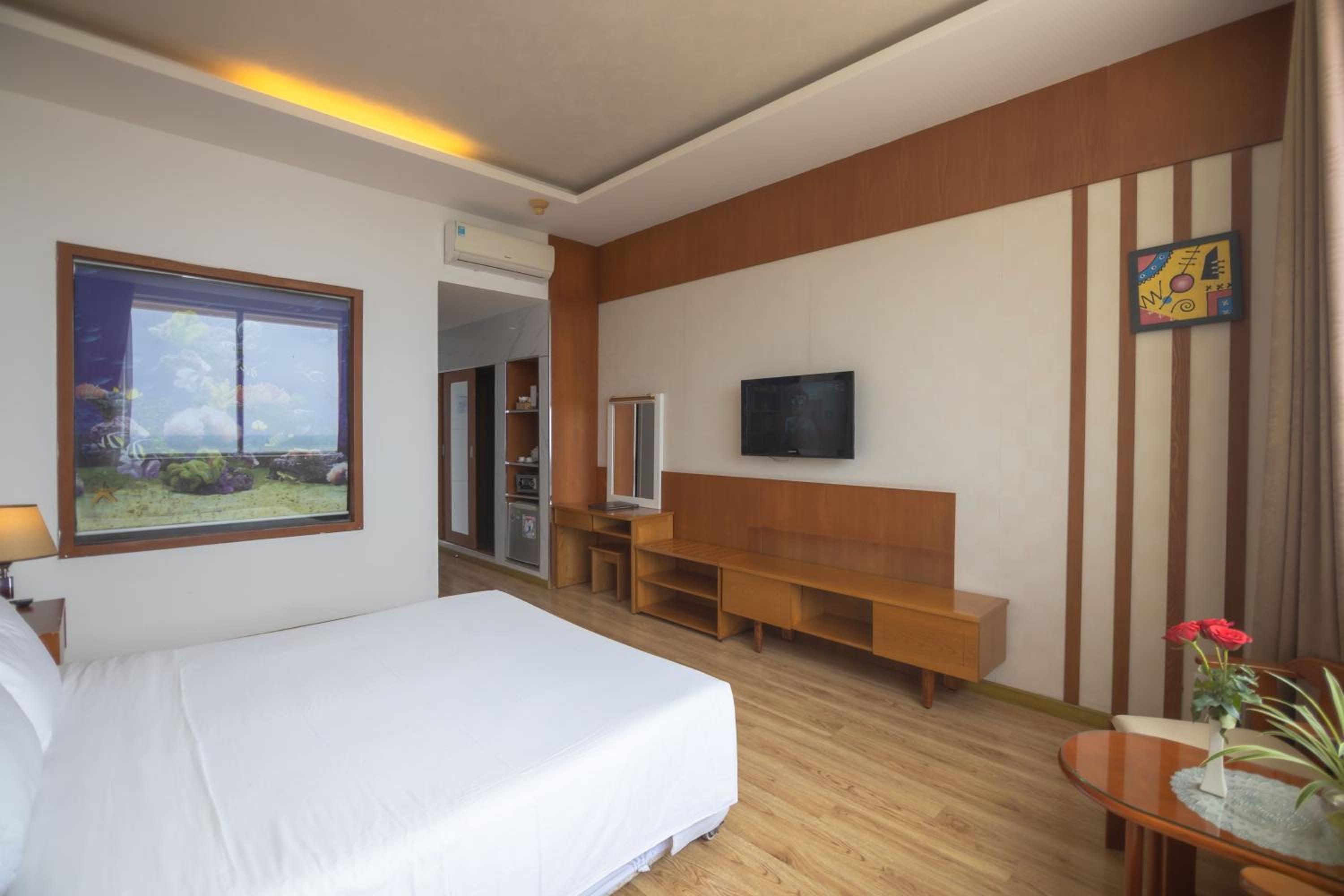 Superior Twin Room with City View