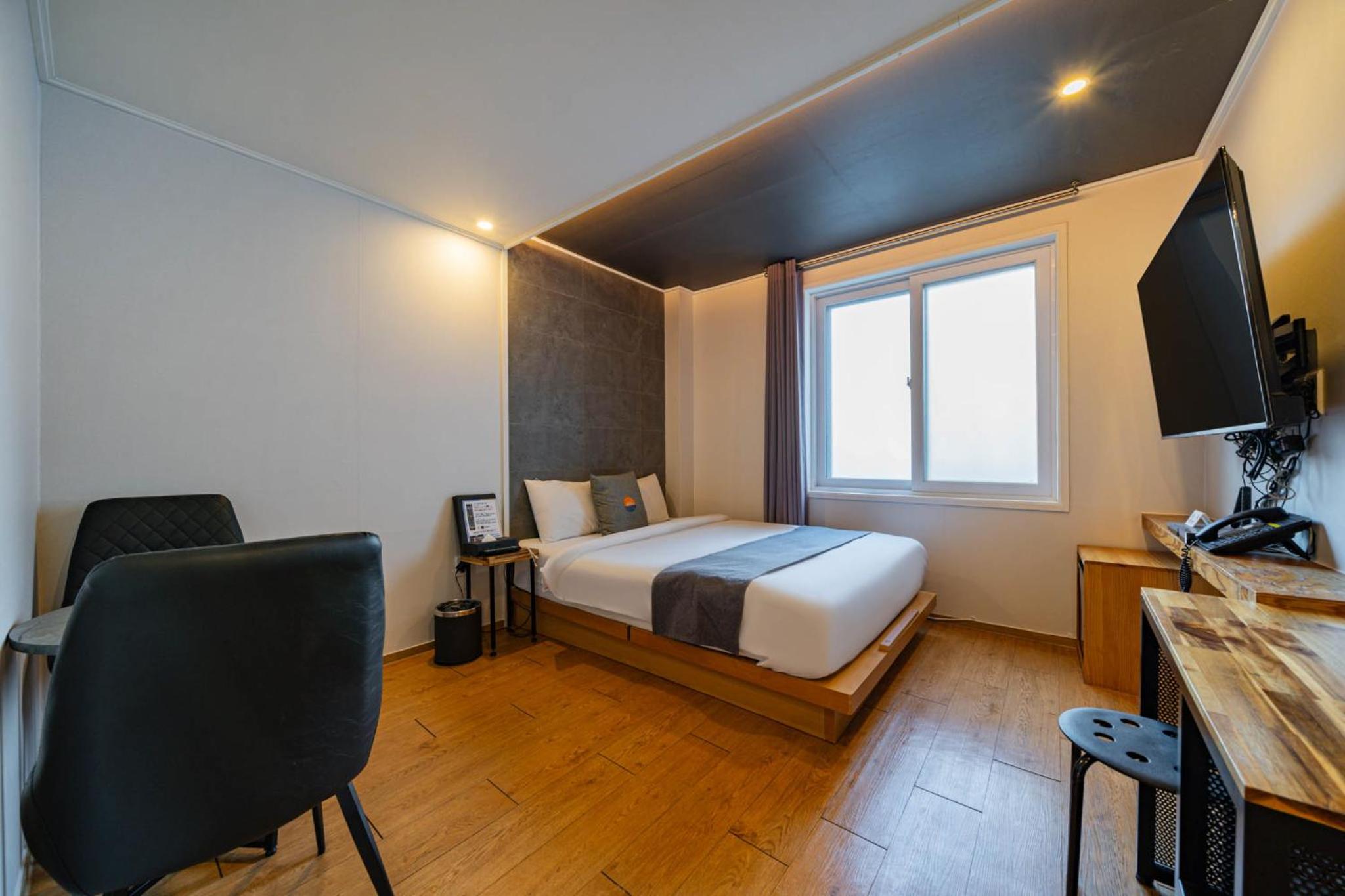 Standard Double with bathtub for one person