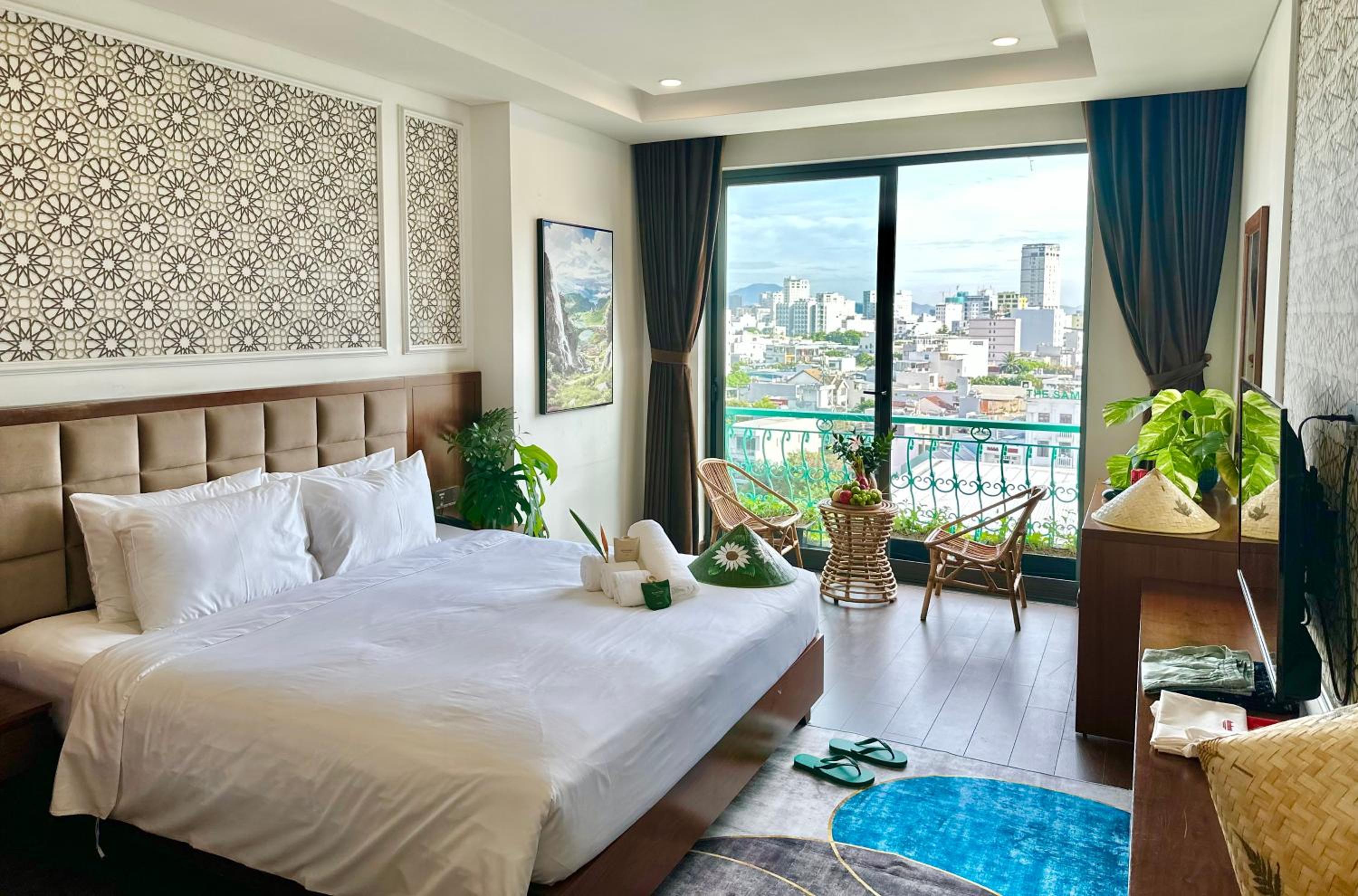 Deluxe Double Room with Balcony