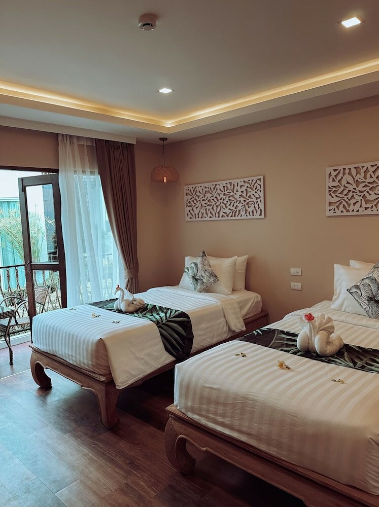 Superior Street View, 2 SGL Beds