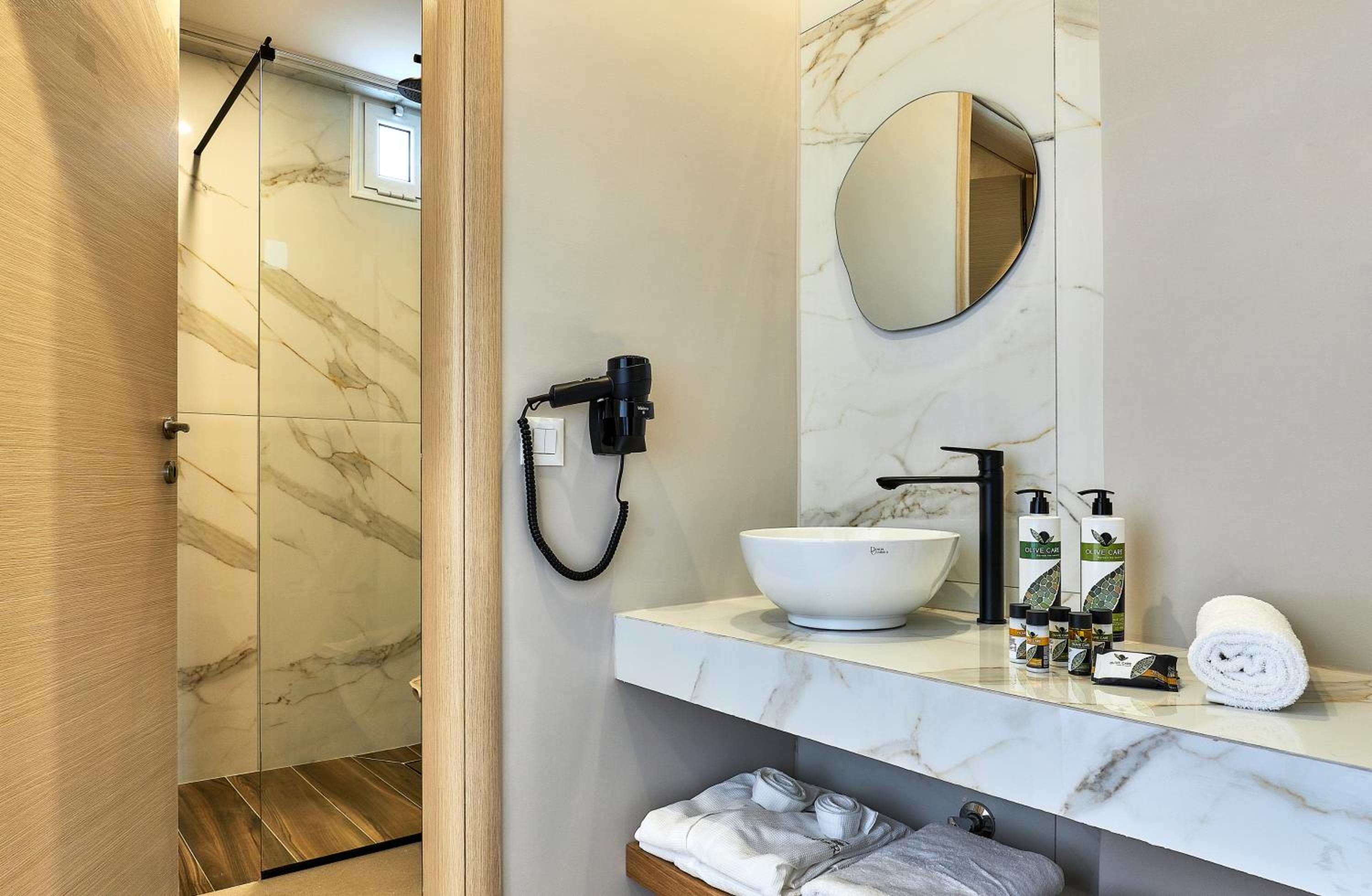 Deluxe Double Room with Jacuzzi