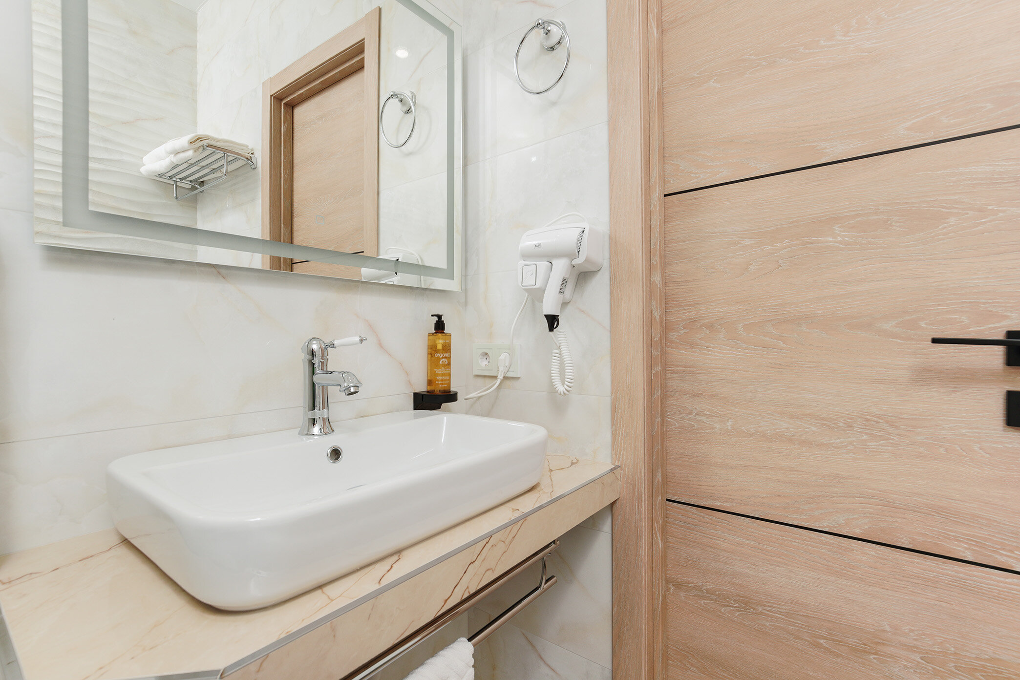 Бутик отель СТАНДАРТ СЕМЕЙНЫЙ (смежные номера, без балкона) г. Анапа, Пионерский проспект 114г