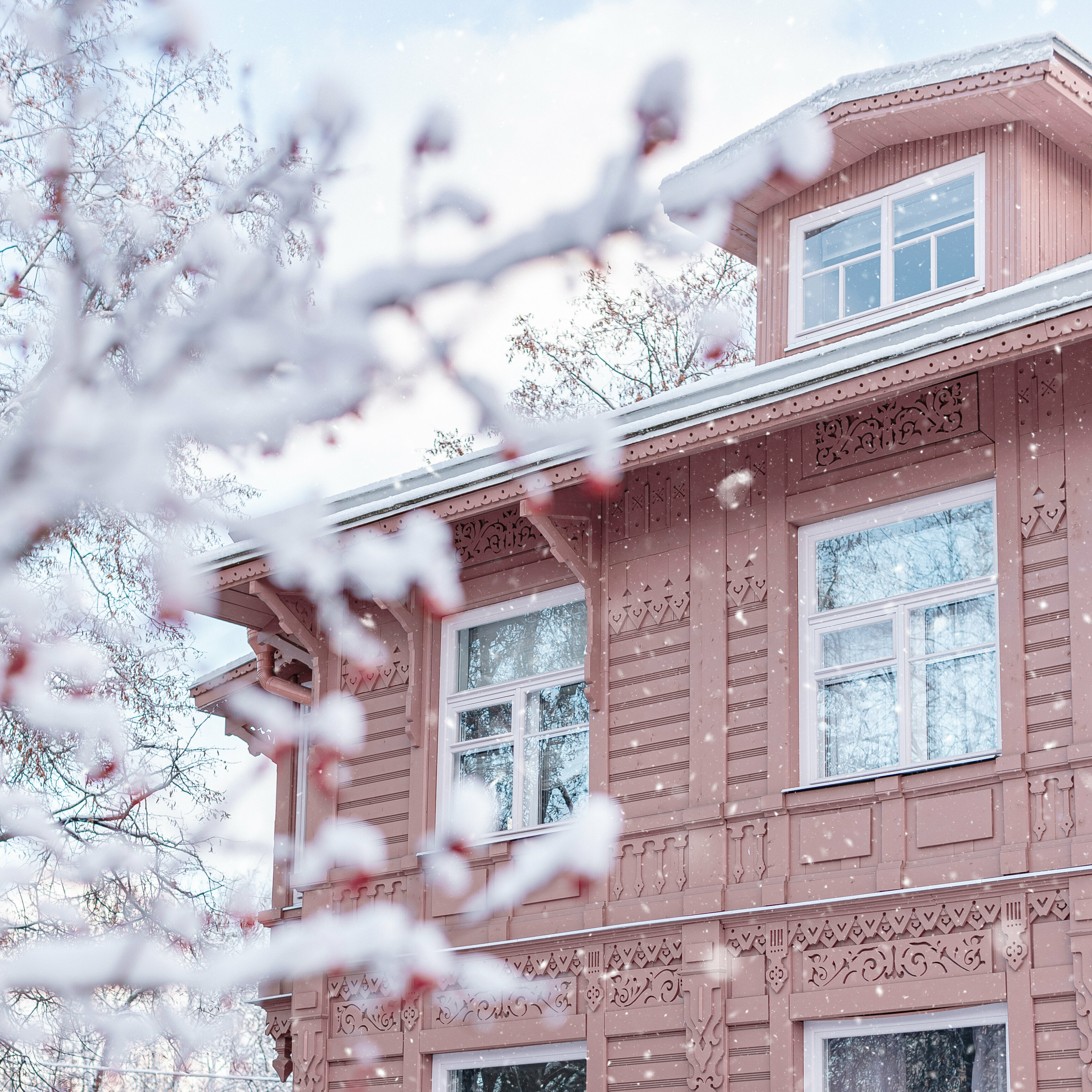 Апартаменты-студия на мансардном этаже