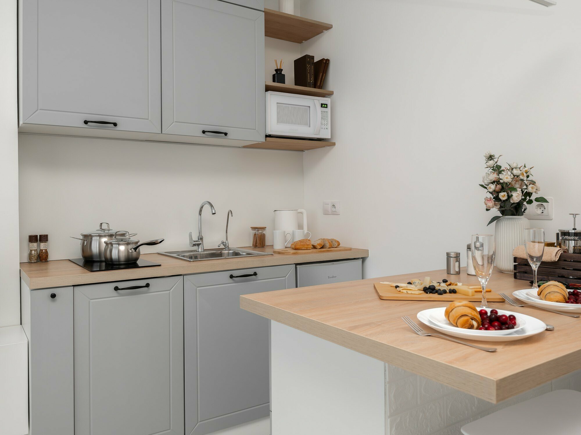 Airis - 3х местные делюкс апартаменты в "Савеловский-Сити" (27 этаж)