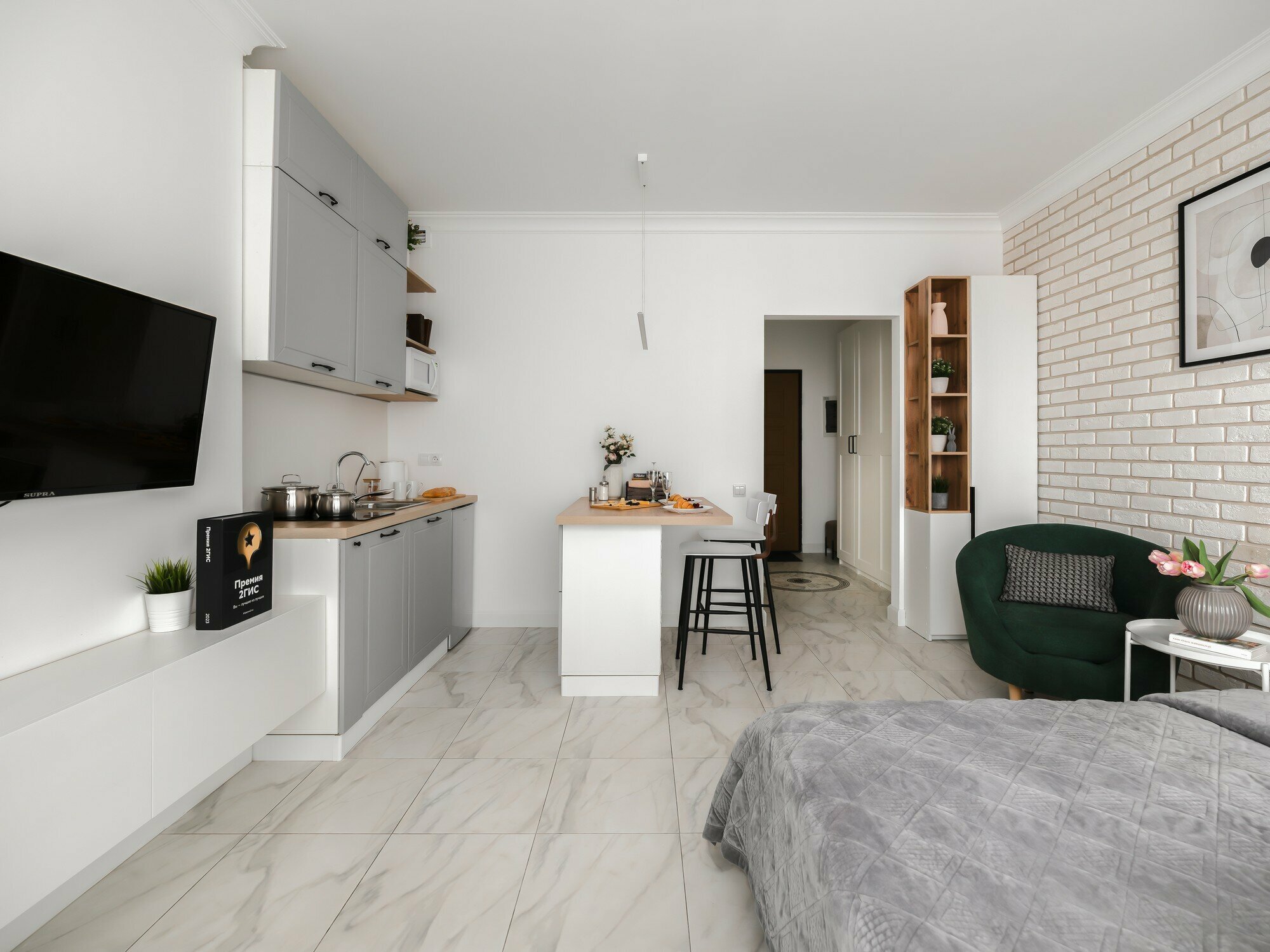 Airis - 3х местные делюкс апартаменты в "Савеловский-Сити" (27 этаж)