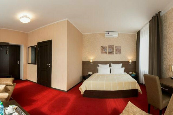 Улучшенный двухместный номер с 1 кроватью