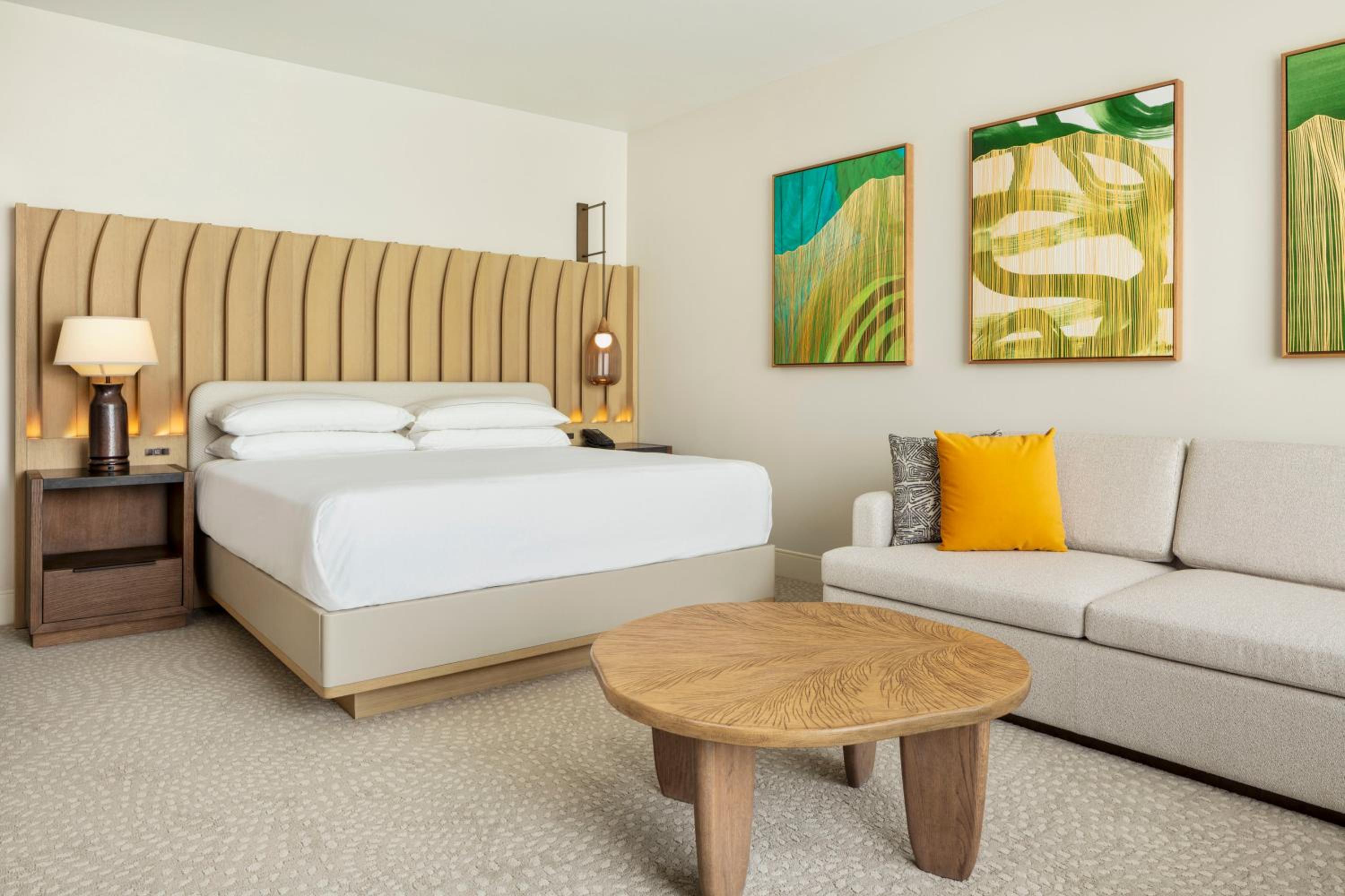 Palace King Room with Resort View - Hearing Accessible