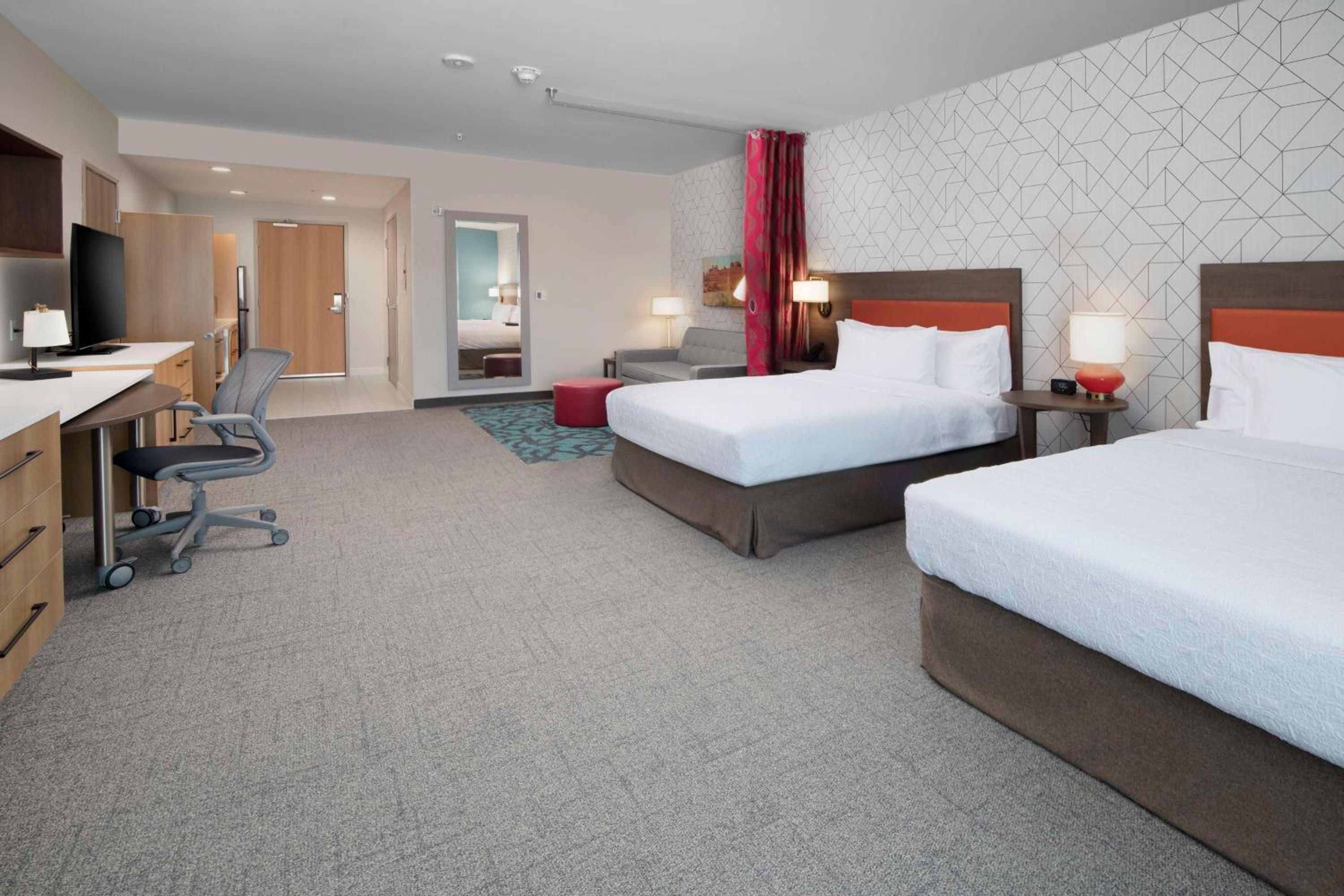 Queen Studio Suite with Two Queen Beds - Hearing Accessible