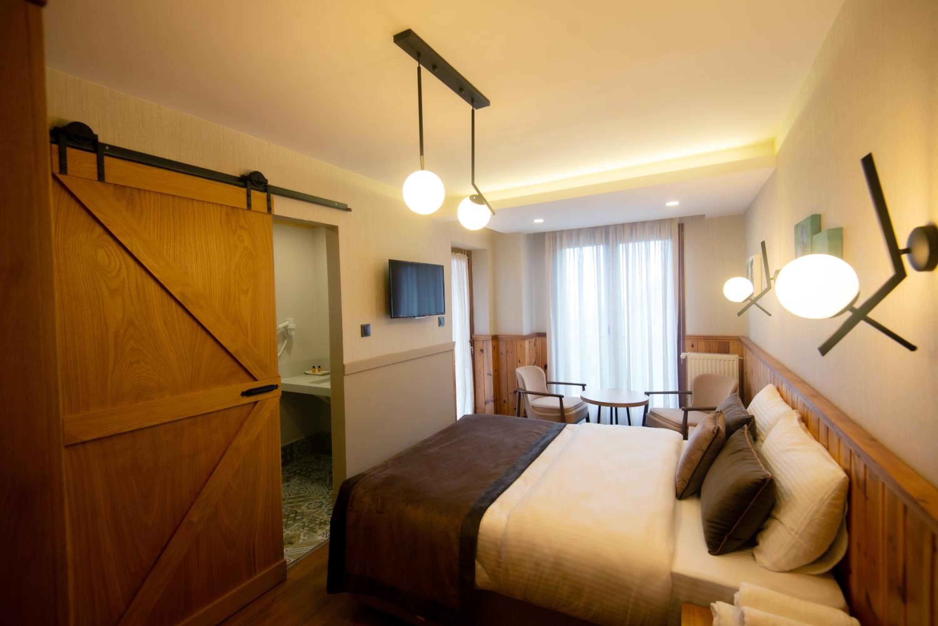 Deluxe Double Room with Balcony