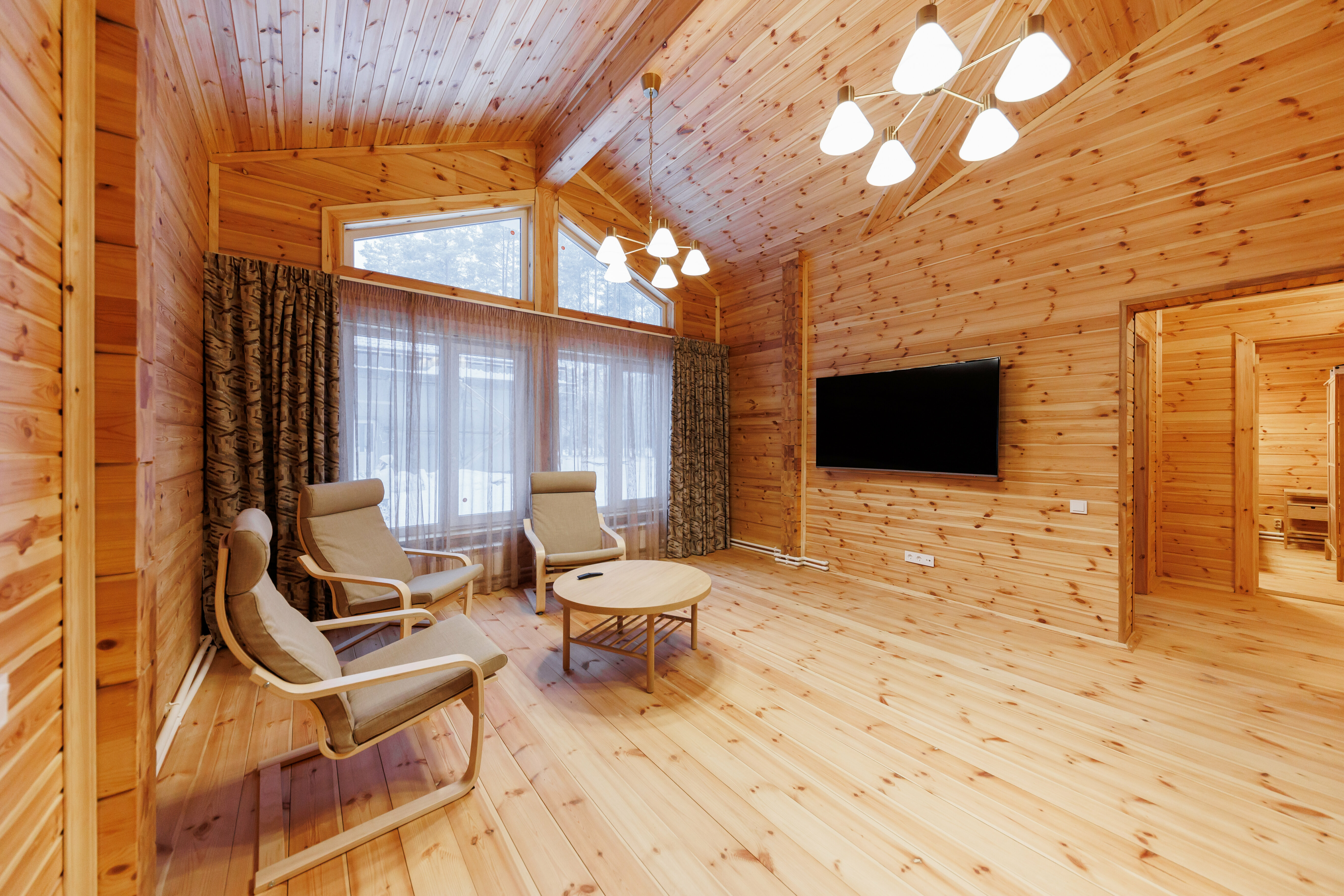 Коттедж с видом на лес