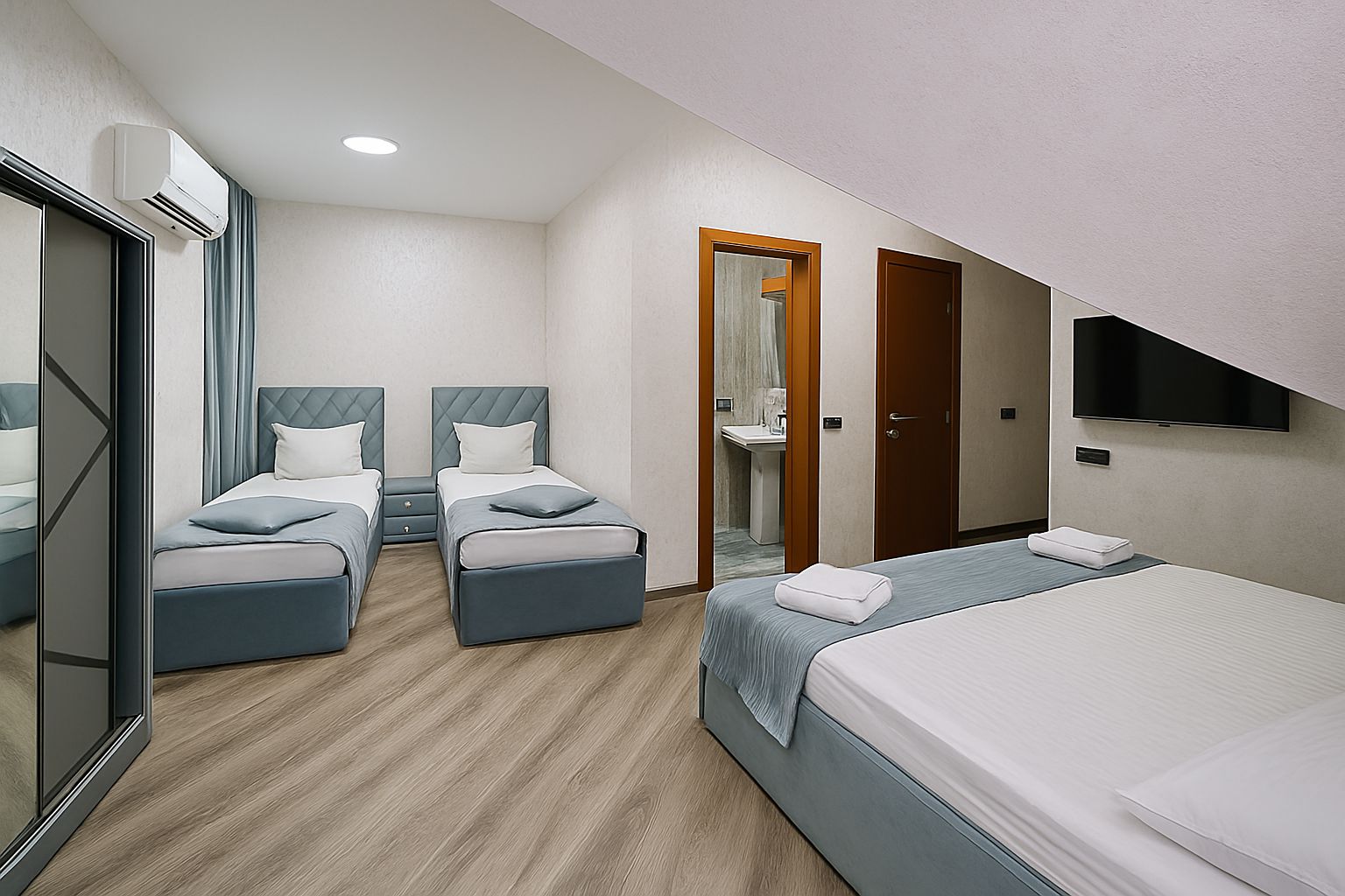 Улучшенный семейный номер