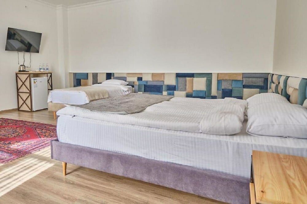 Family Triple Room, City View