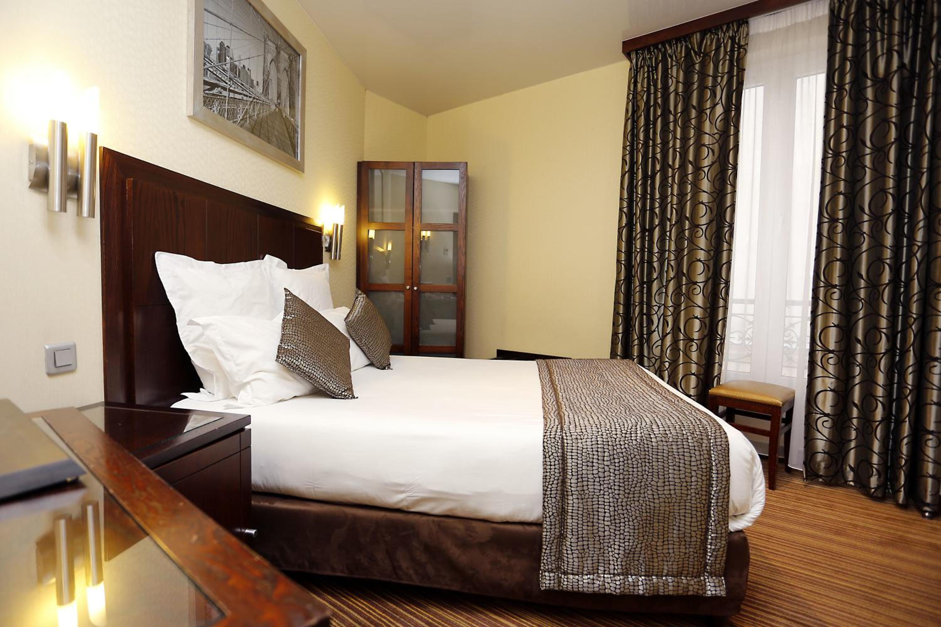 Two Double Room Adjacent