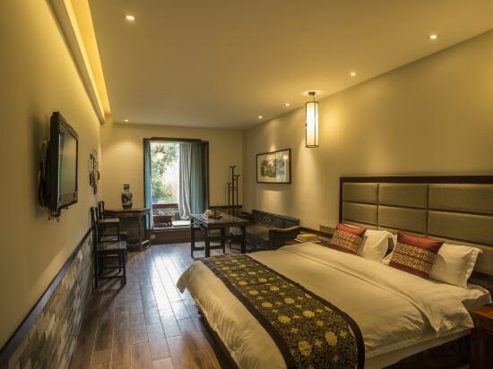 Suxin Lakeside Double Bed Room