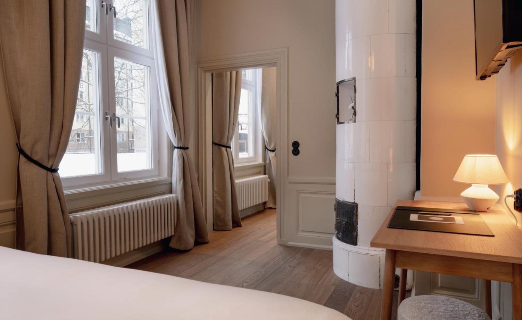 Superior King Room with Park View