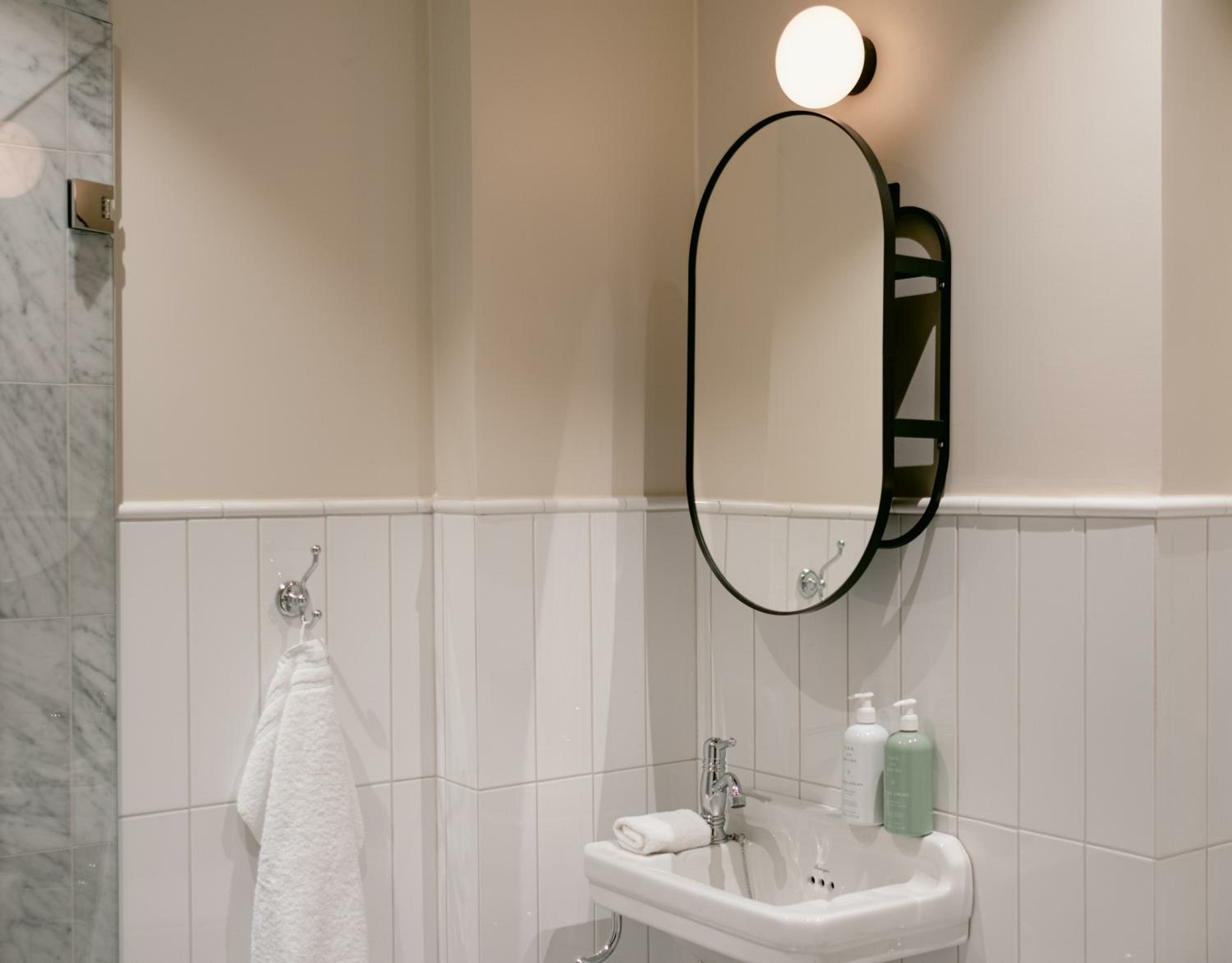 Superior King Room with Park View