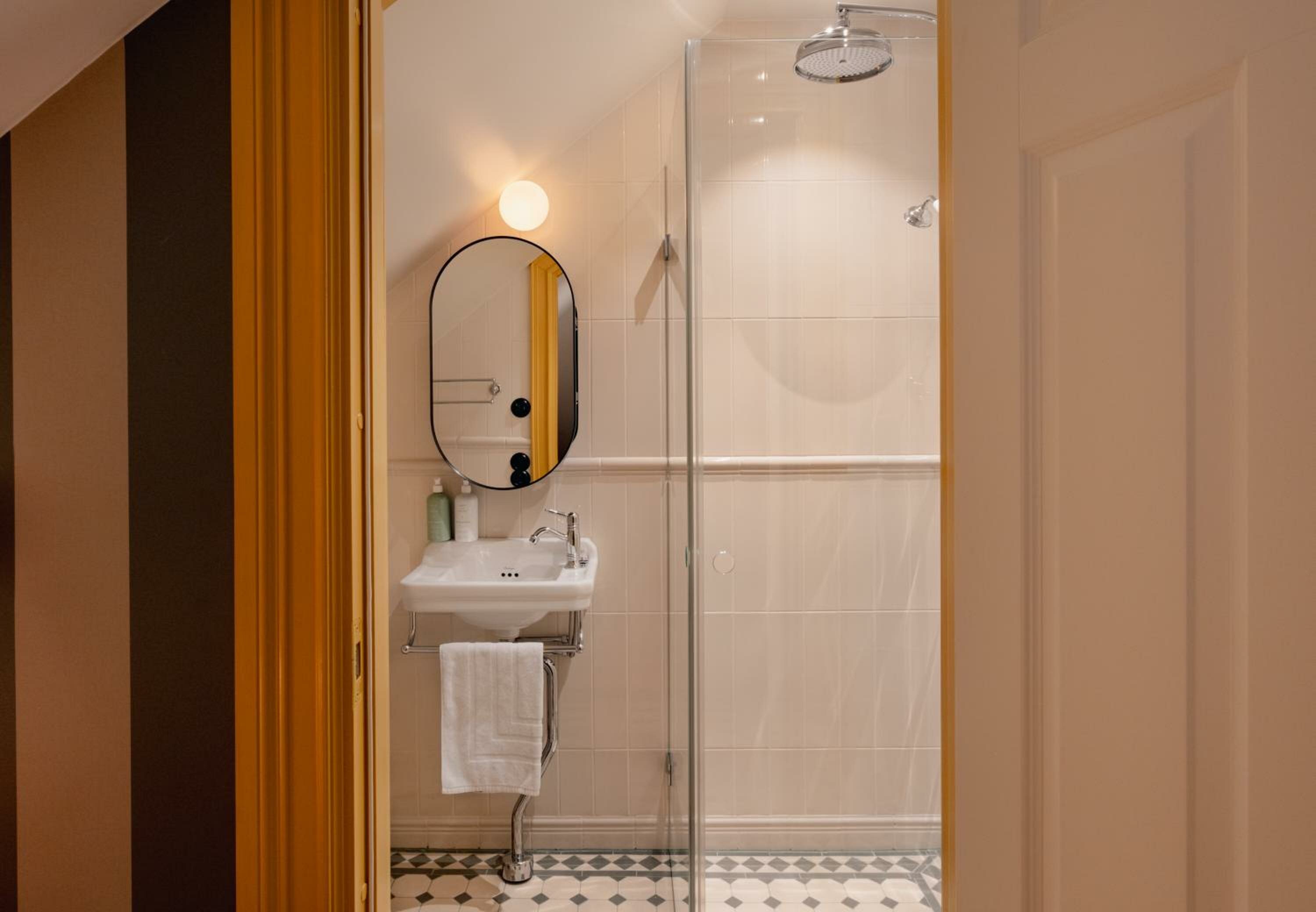 Standard Double Room - No Windows