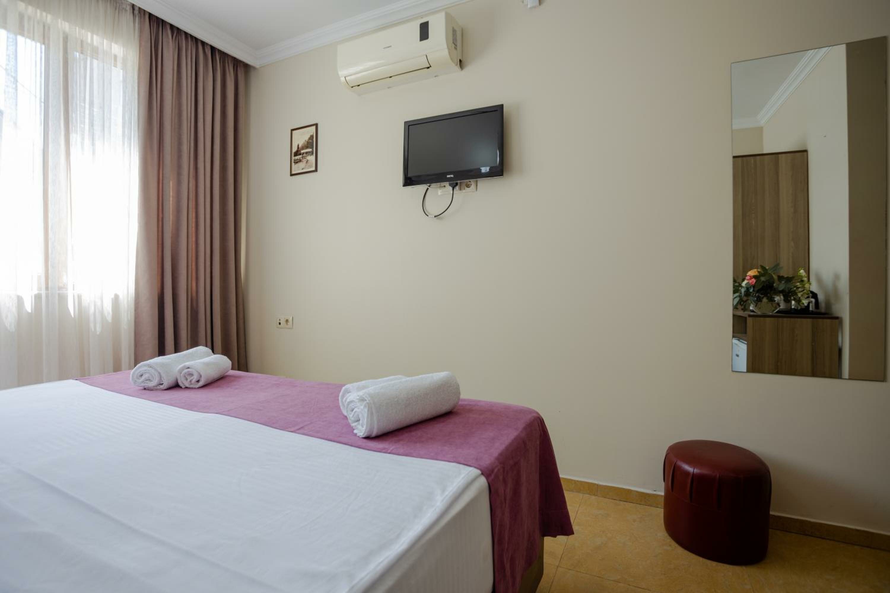 Economy Double or Twin Room