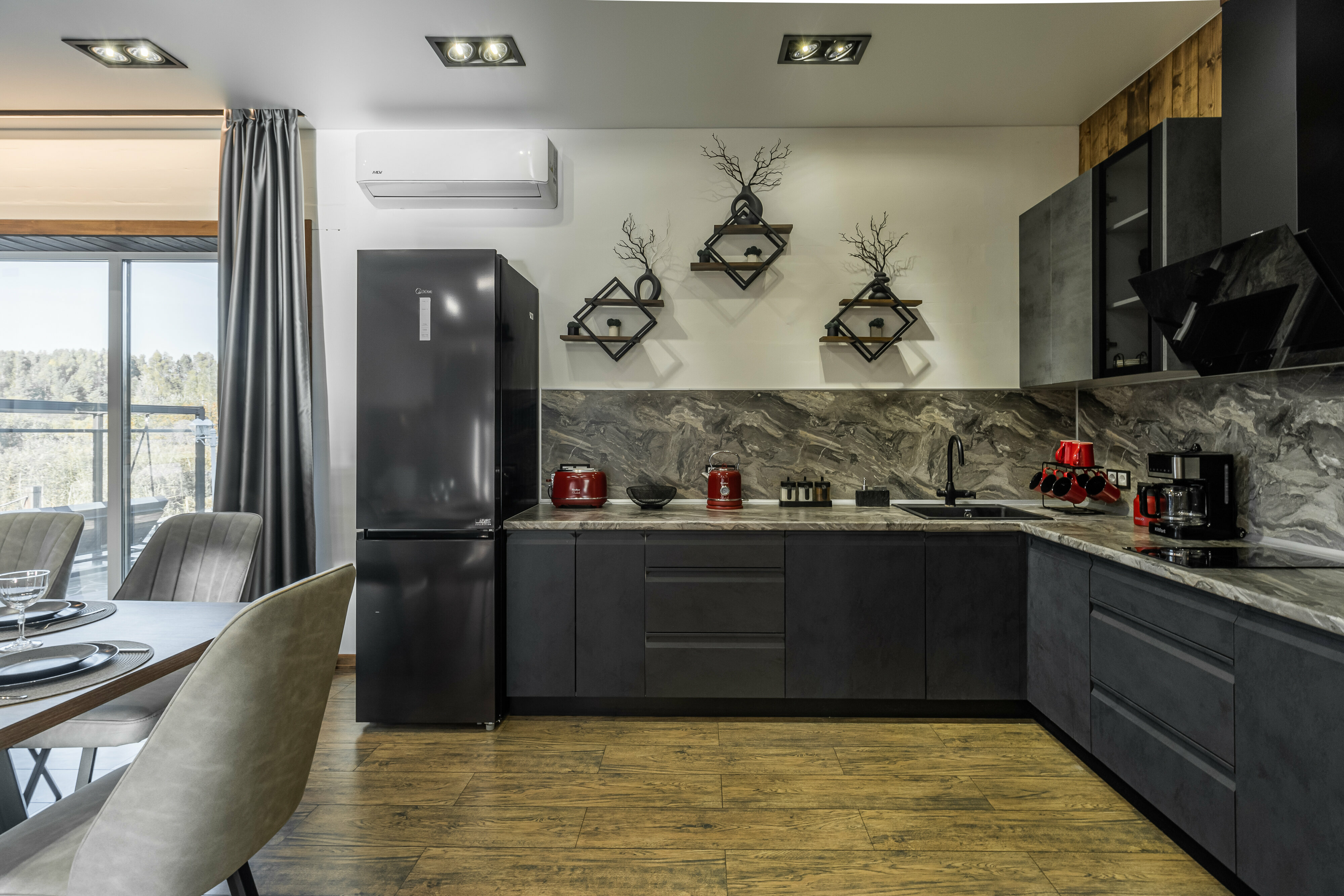 Дом Лофт с террасой на крыше