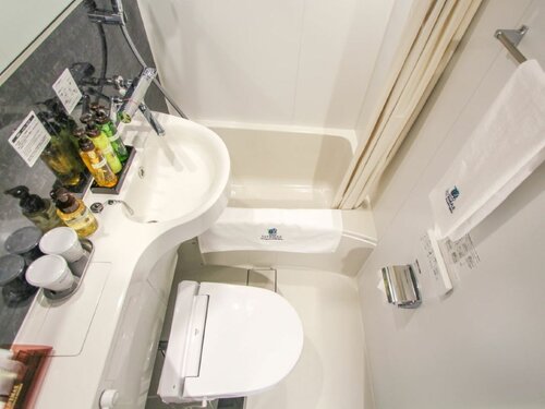 Semi Double Room Smoking в Hotel Livemax Osaka Kadoma