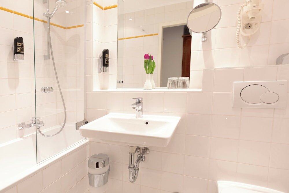 Standard Room, 1 Double Bed, Balcony