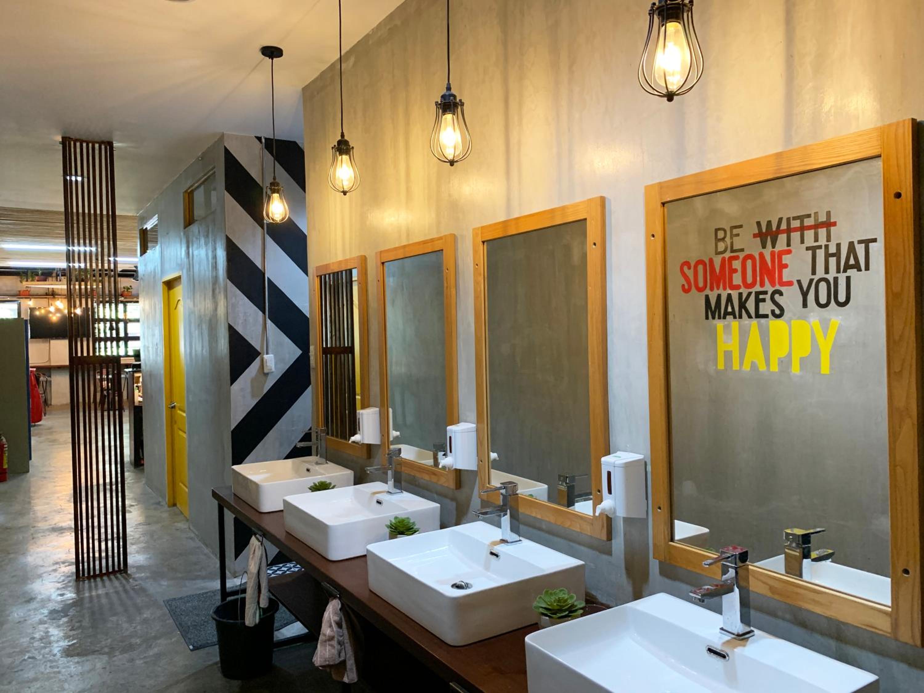 Bunk Bed in Mixed Dormitory Room