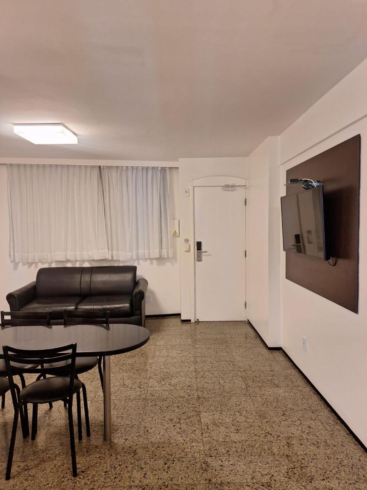 Four-Bedroom Royal Family Room