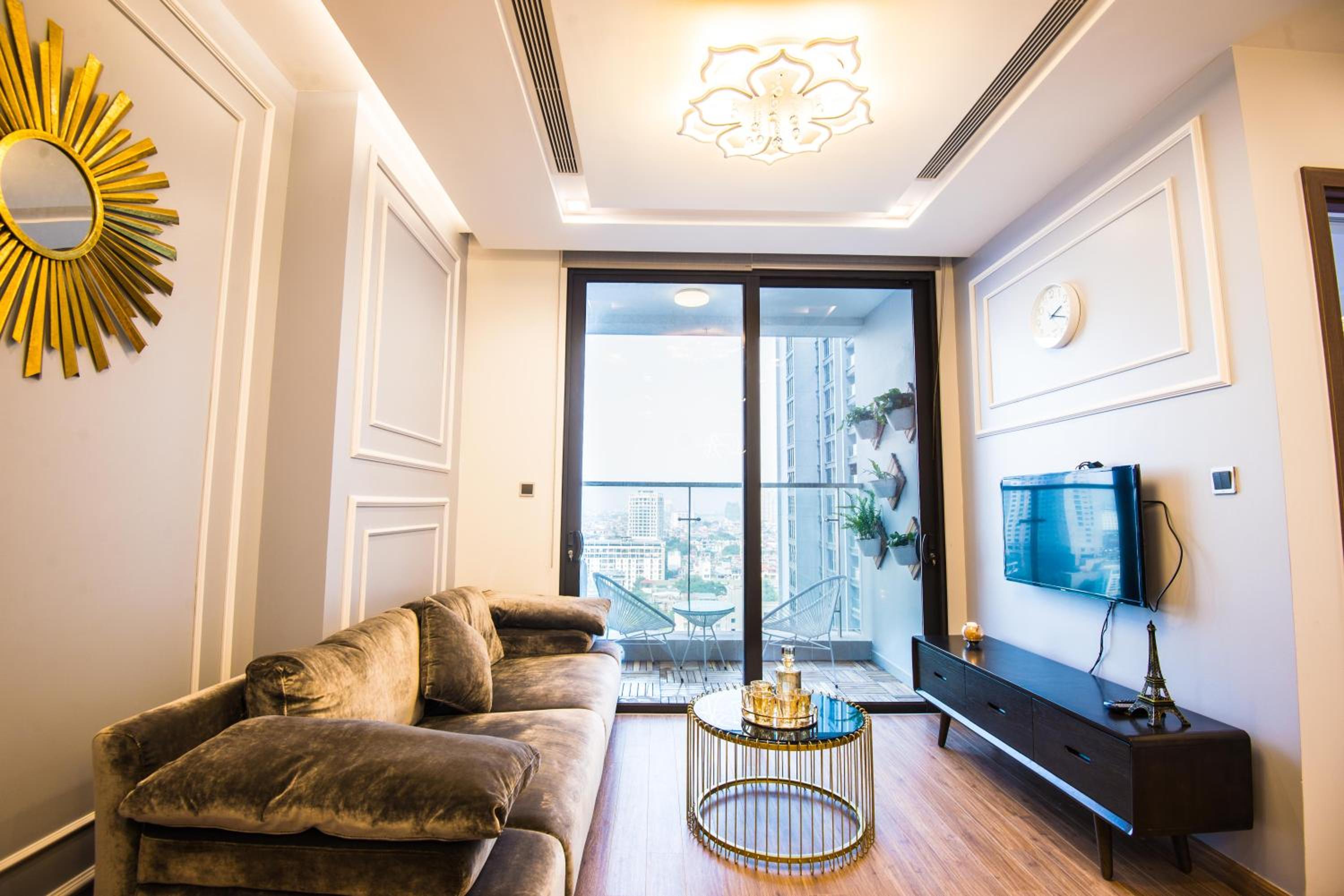 One-Bedroom Apartment