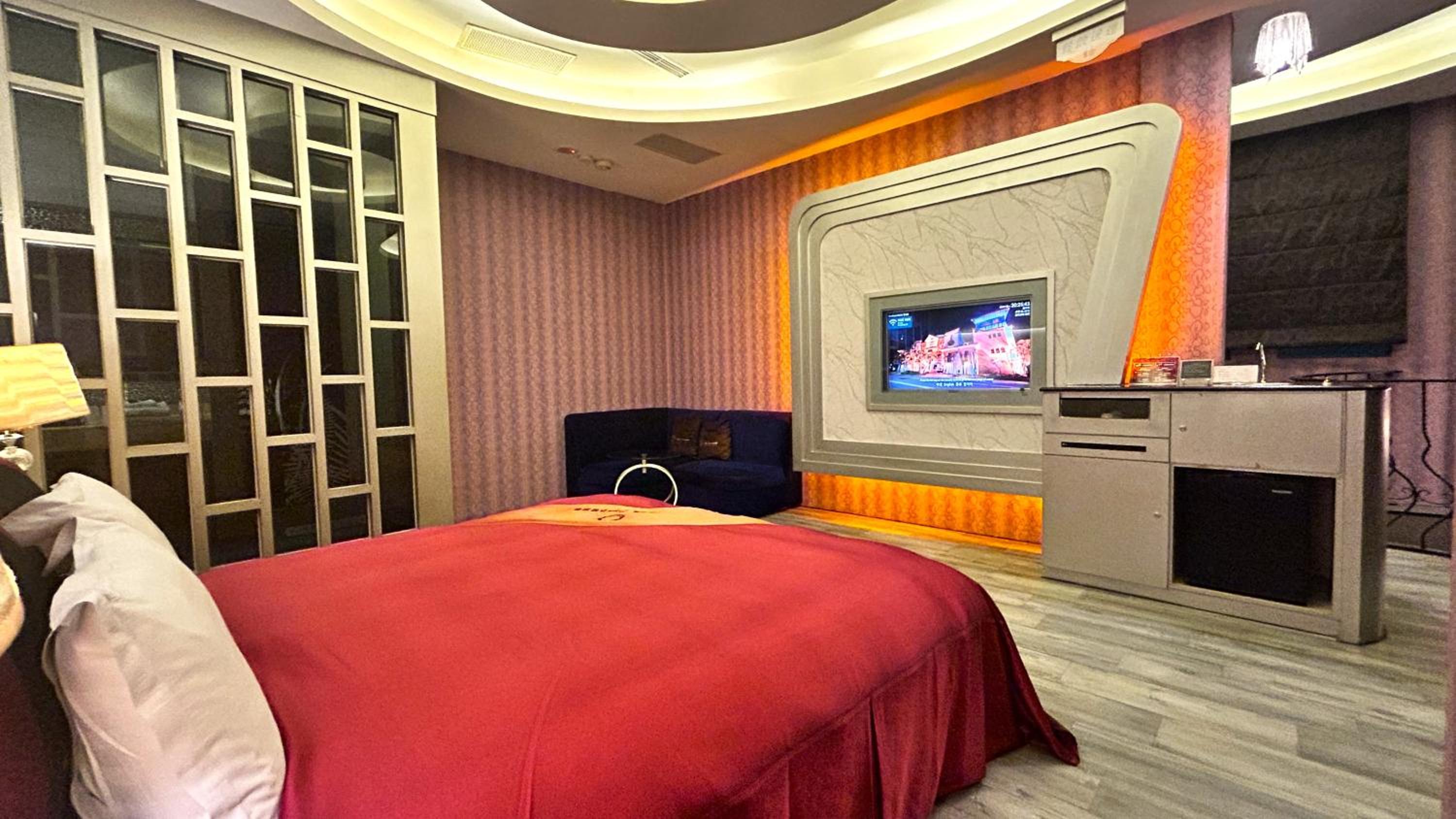 Standard King Room (Check-in after 16:00)