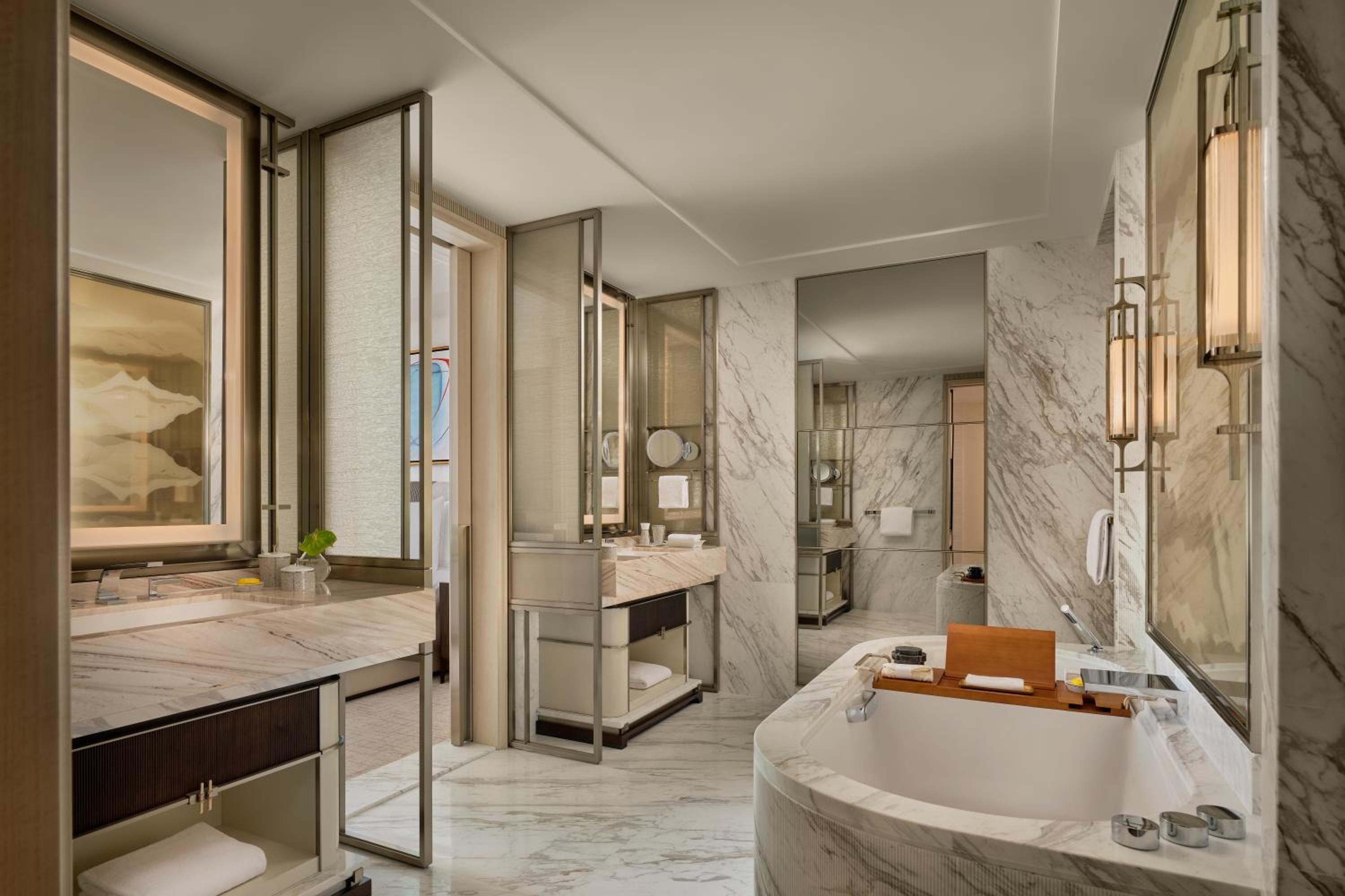 The Paiza Experience - Paiza Bay Suite King Sea View