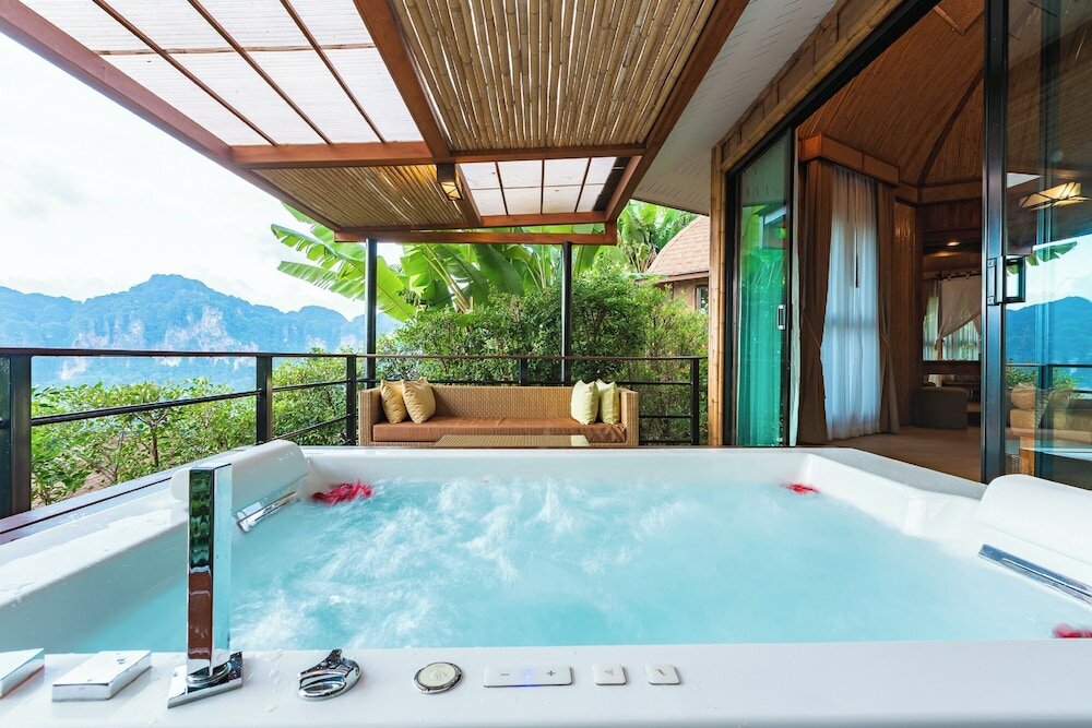 Premium Jacuzzi Villa
