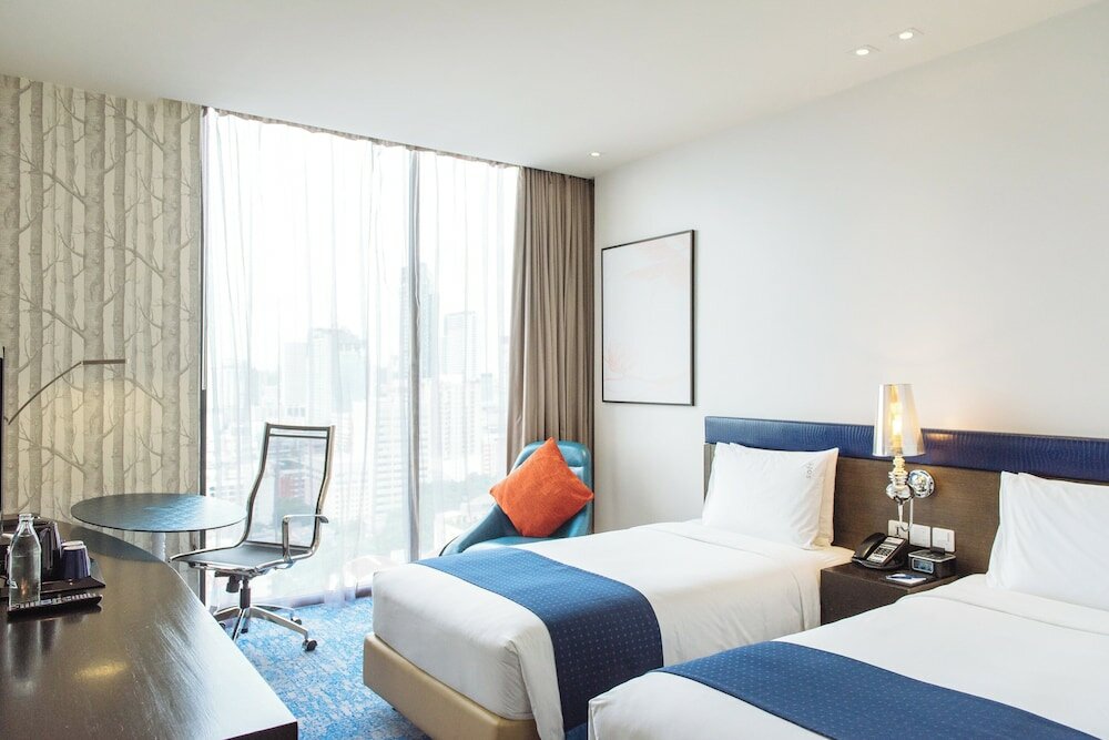 Standard Room, 2 Twin Beds, Smoking, City View (Free Breakfast)