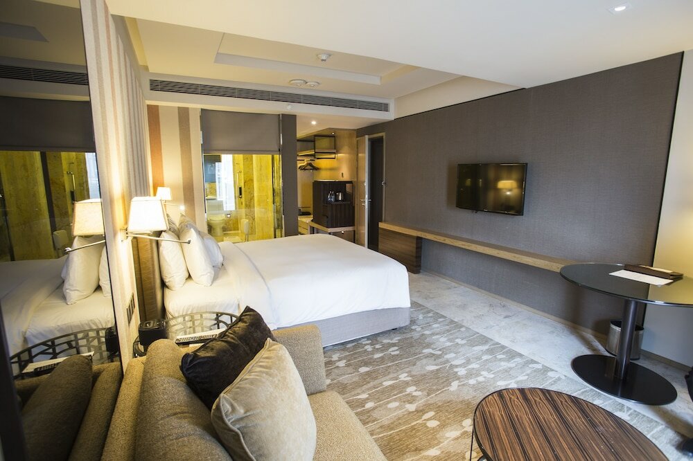 Deluxe Suite, 1 King Bed