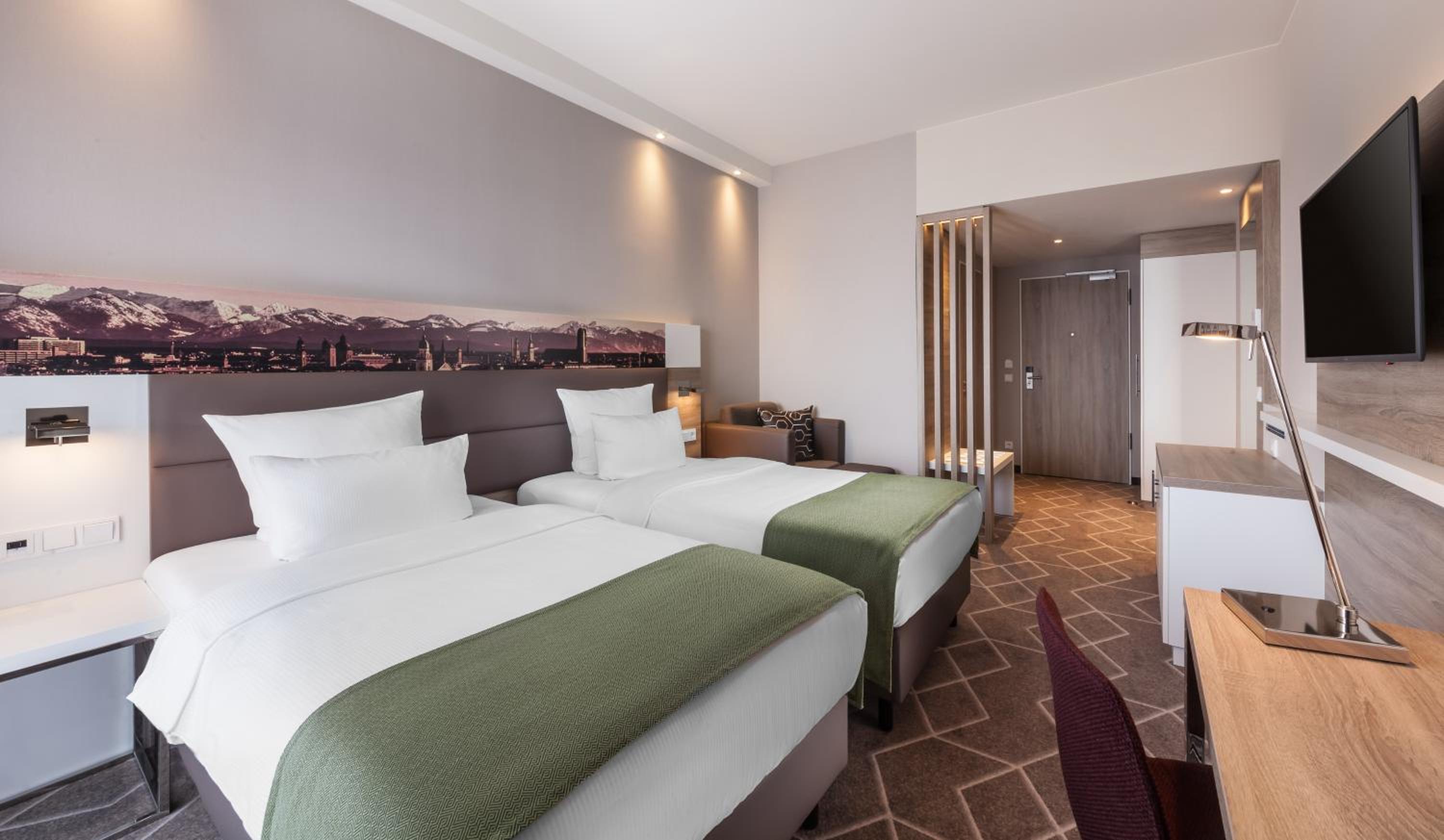 Standard Twin Room
