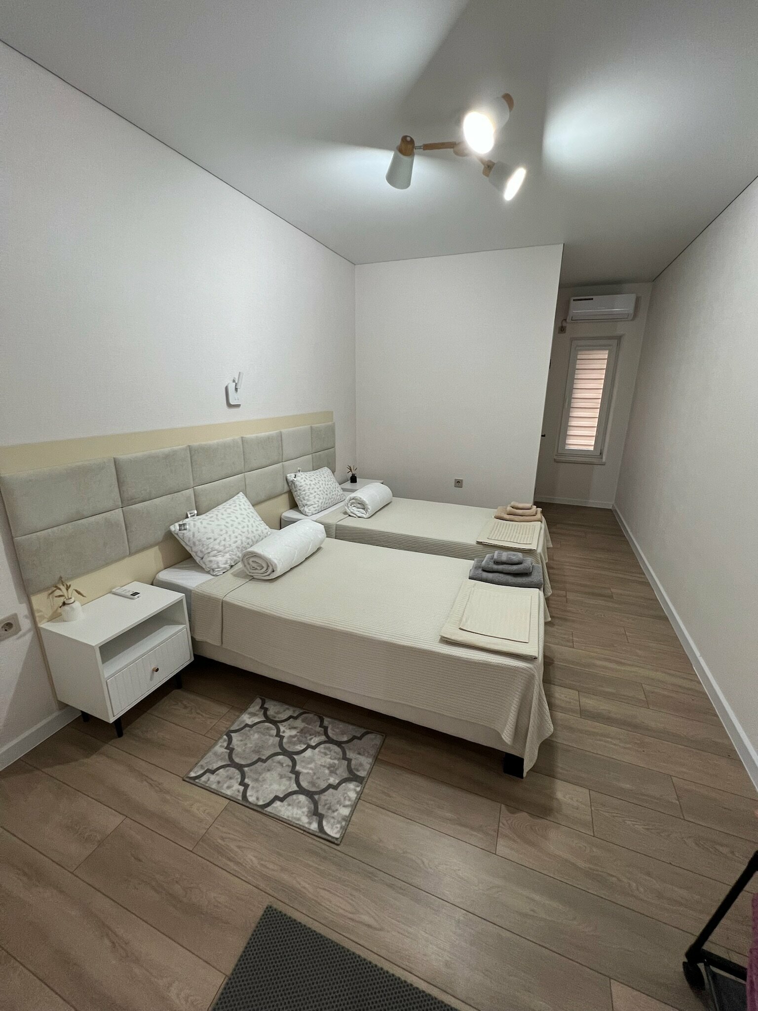 Двухместный номер кровати сприн бокс