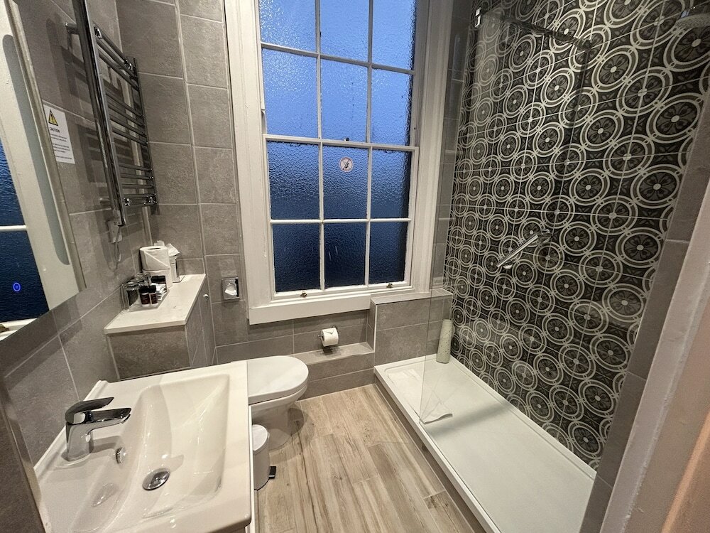 Family Room, 2 Double Beds, Non Smoking (Family 4)