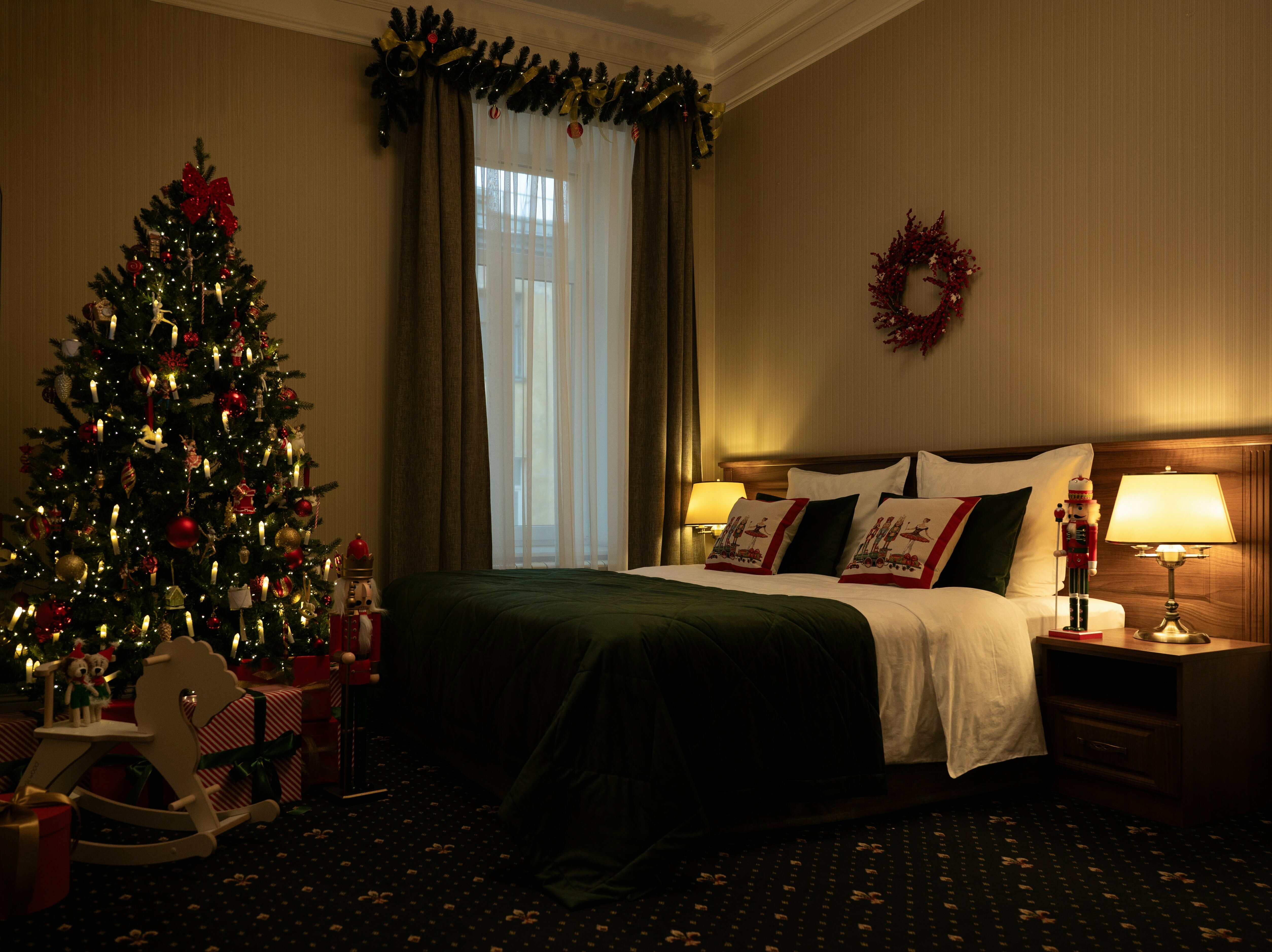 Апартаменты двухкомнатные с кухней "Рождественский Щелкунчик"