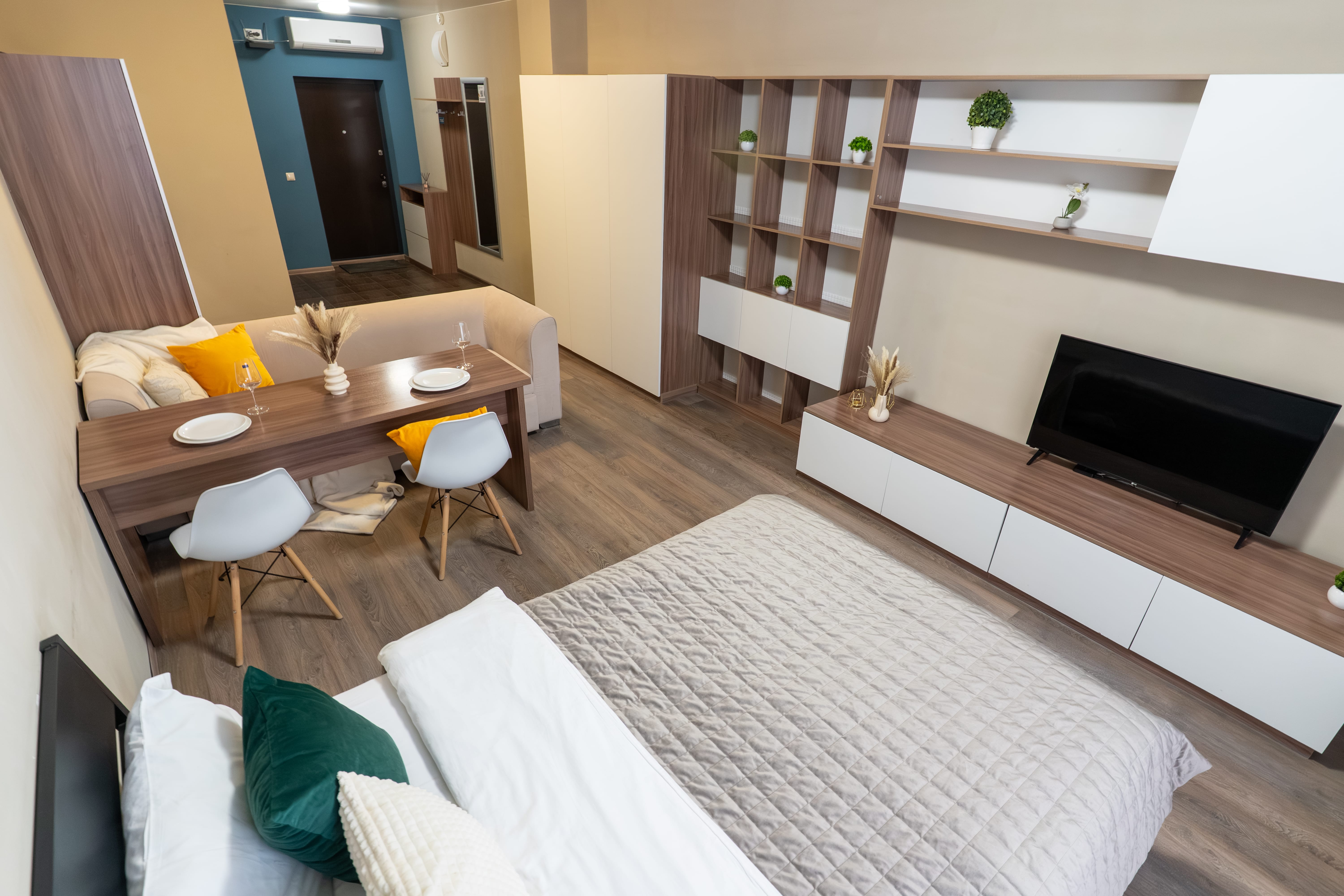 11. Четырёхместный номер с видом на город (20)